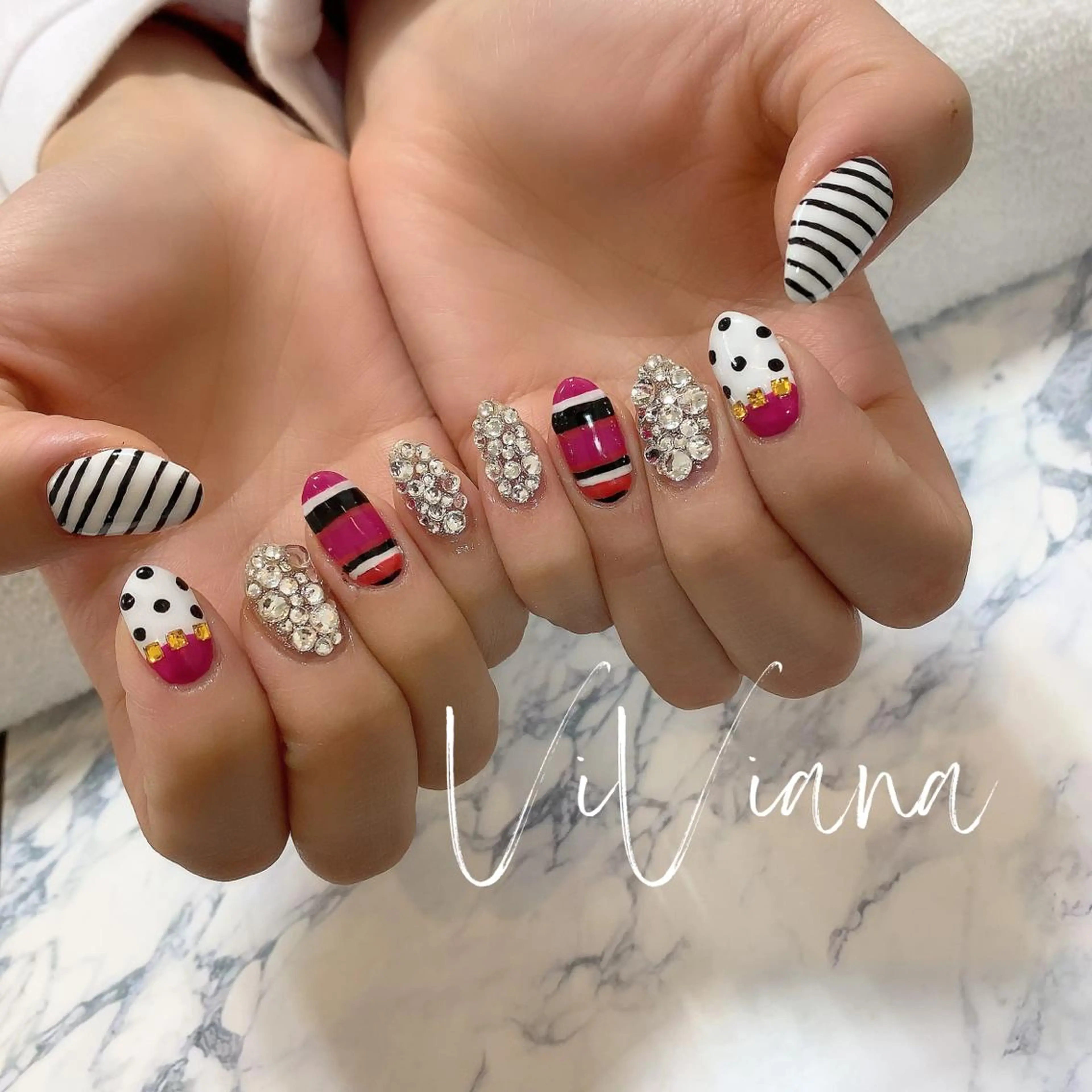 ネイル ハンドネイル ViViana ｳﾞｨｳﾞｨｱﾅのネイルデザイン