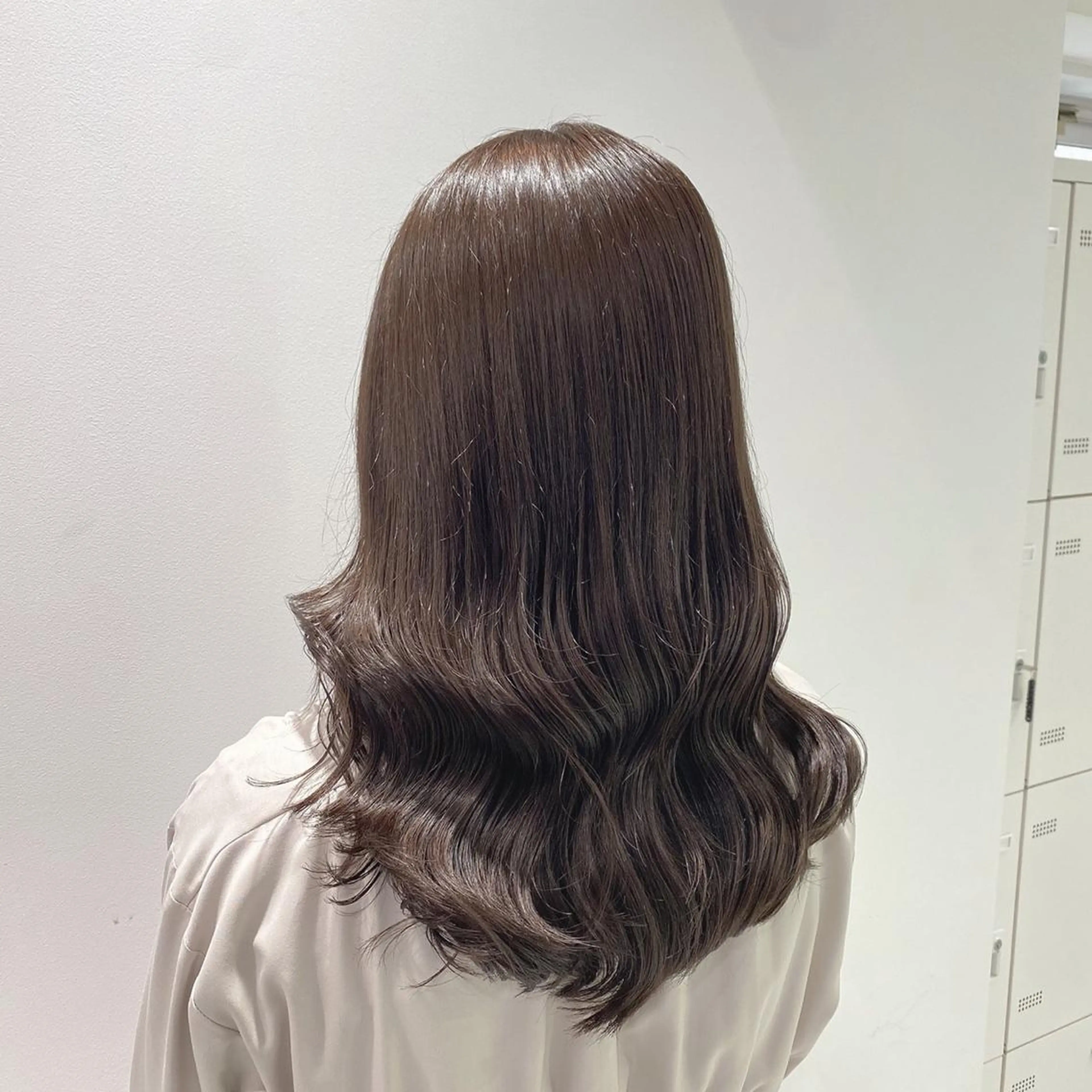 ロング カラー 韓国レイヤー ハッシュカットのヘアスタイル