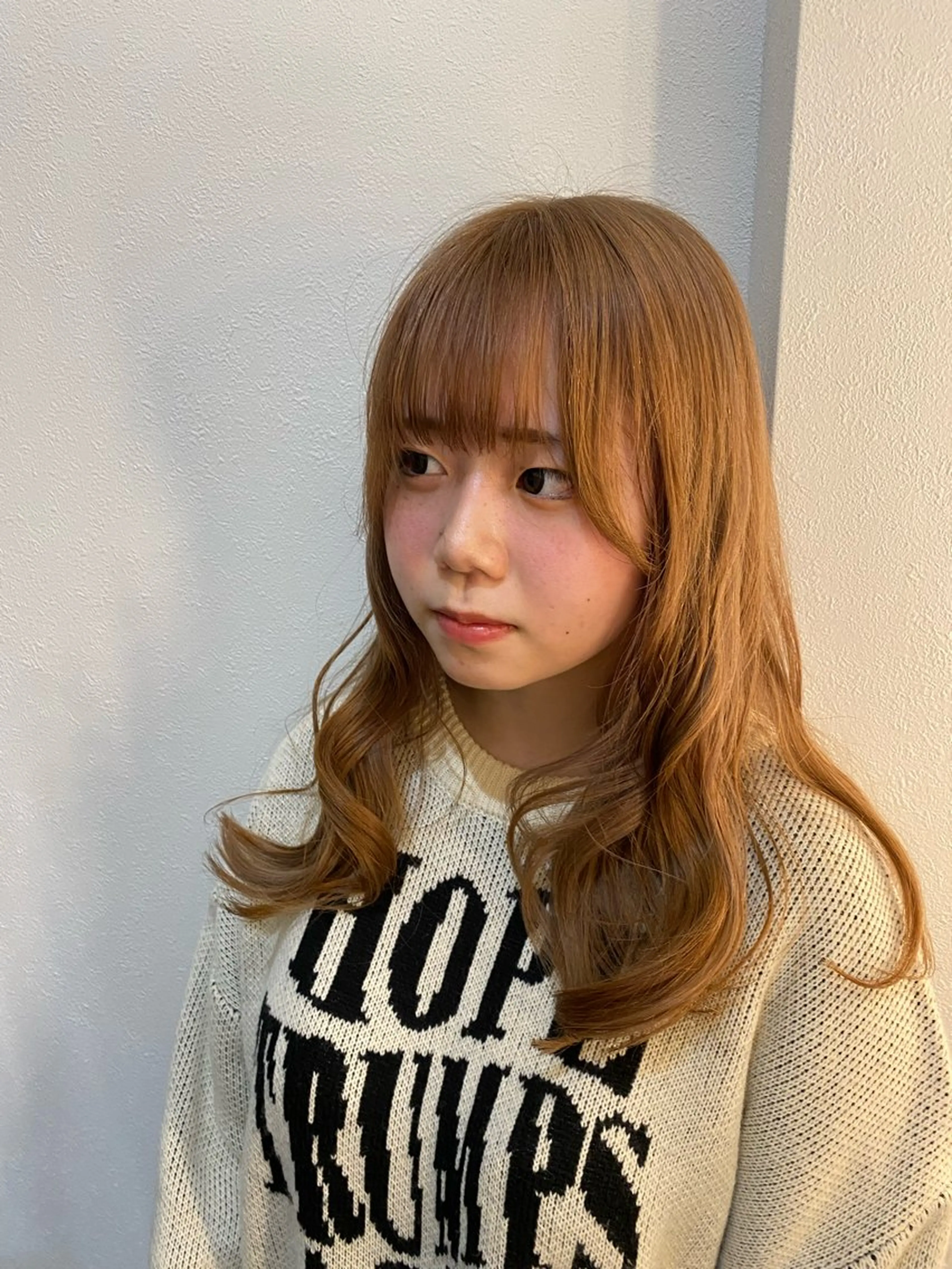セミロング ヘアカラー 内田 穂乃香のヘアスタイル