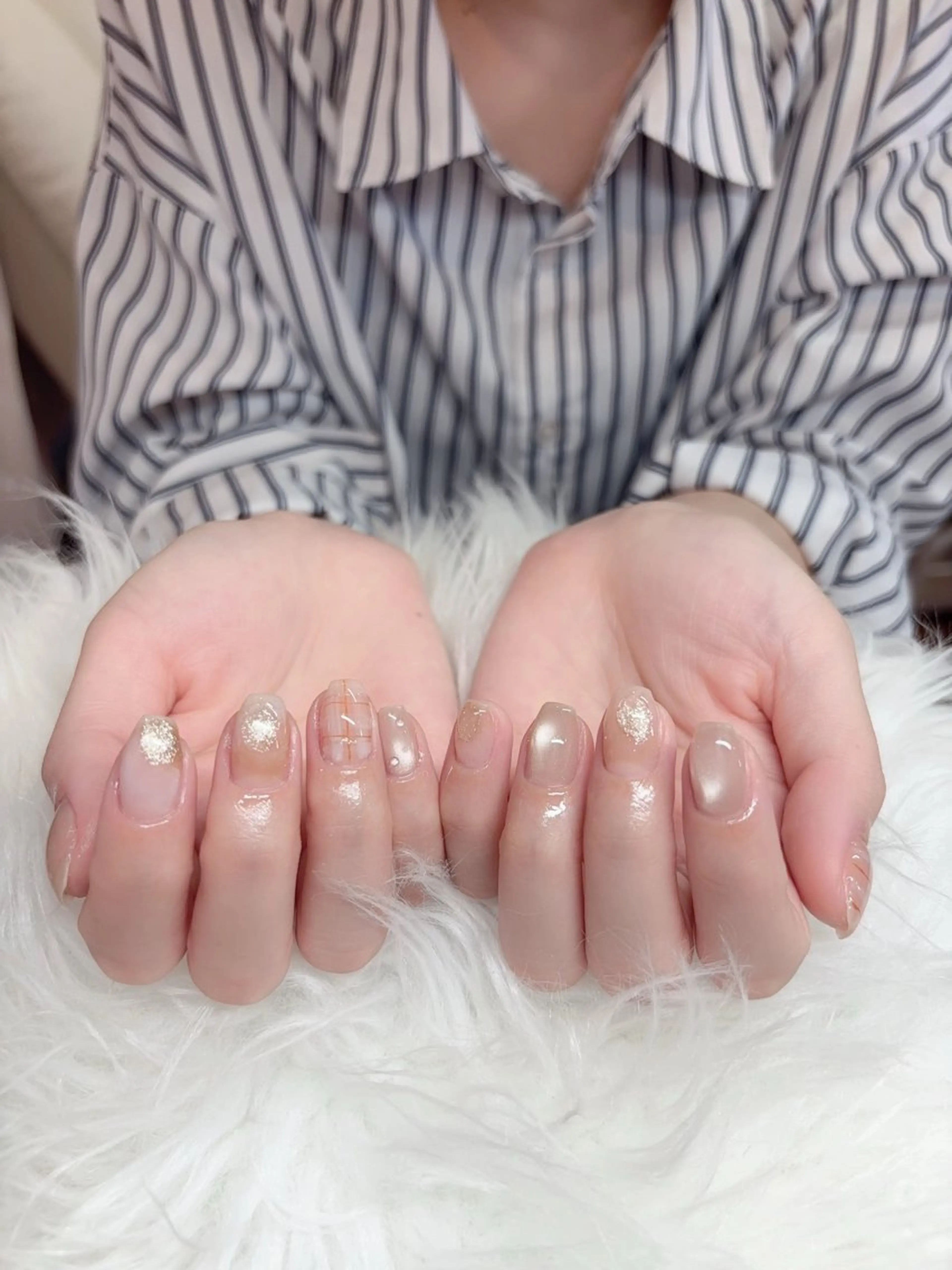 ネイル ブラウン フットネイル フレンチネイル マグネットネイル ニュアンスネイル ハンドネイル yurinail所属・yuri nail 高田馬場のネイルデザイン