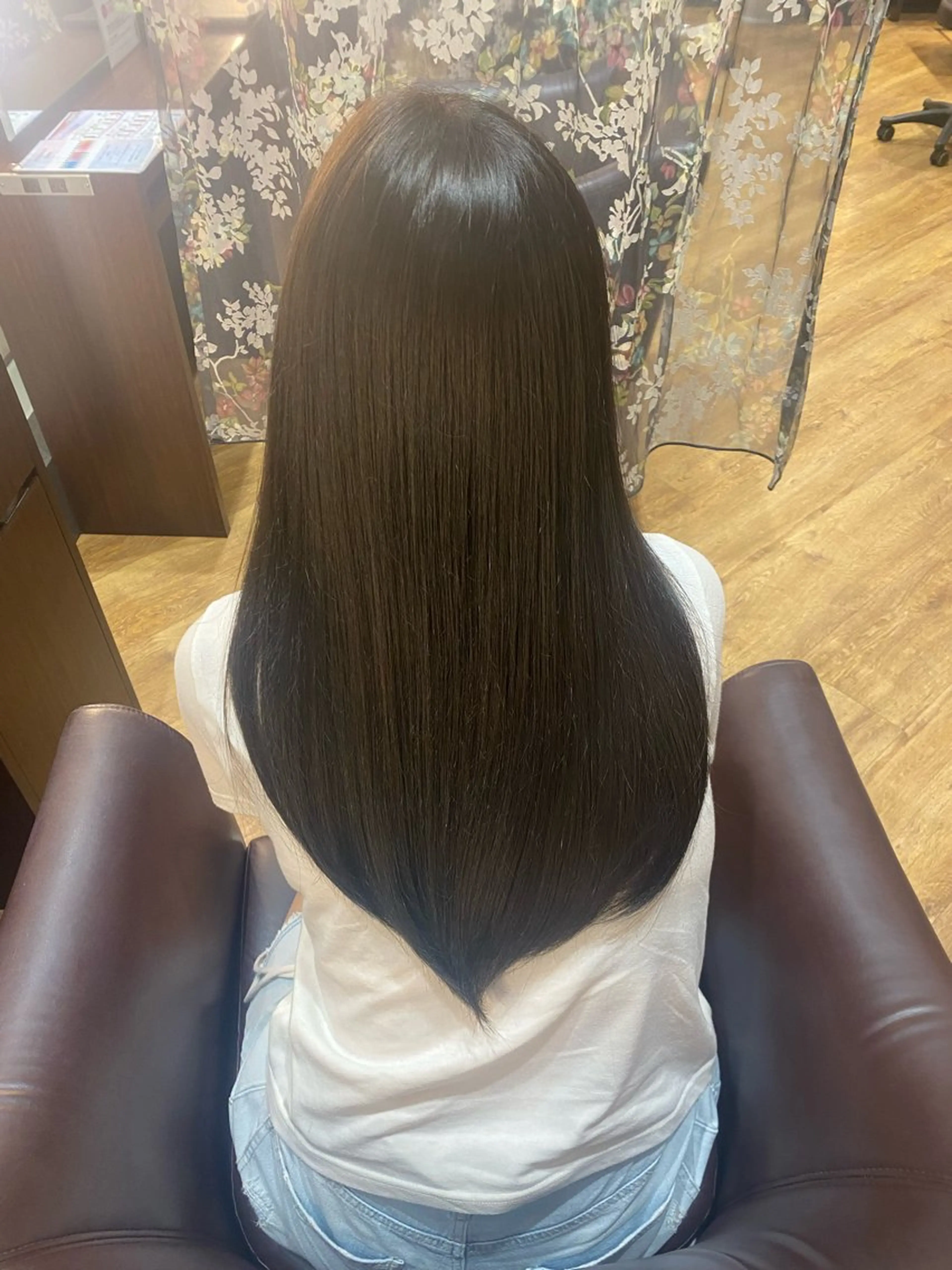 ロング カラー 透明感カラー ヘアカラー トリートメント Pacific Dazzle所属・津田 遥香のヘアスタイル