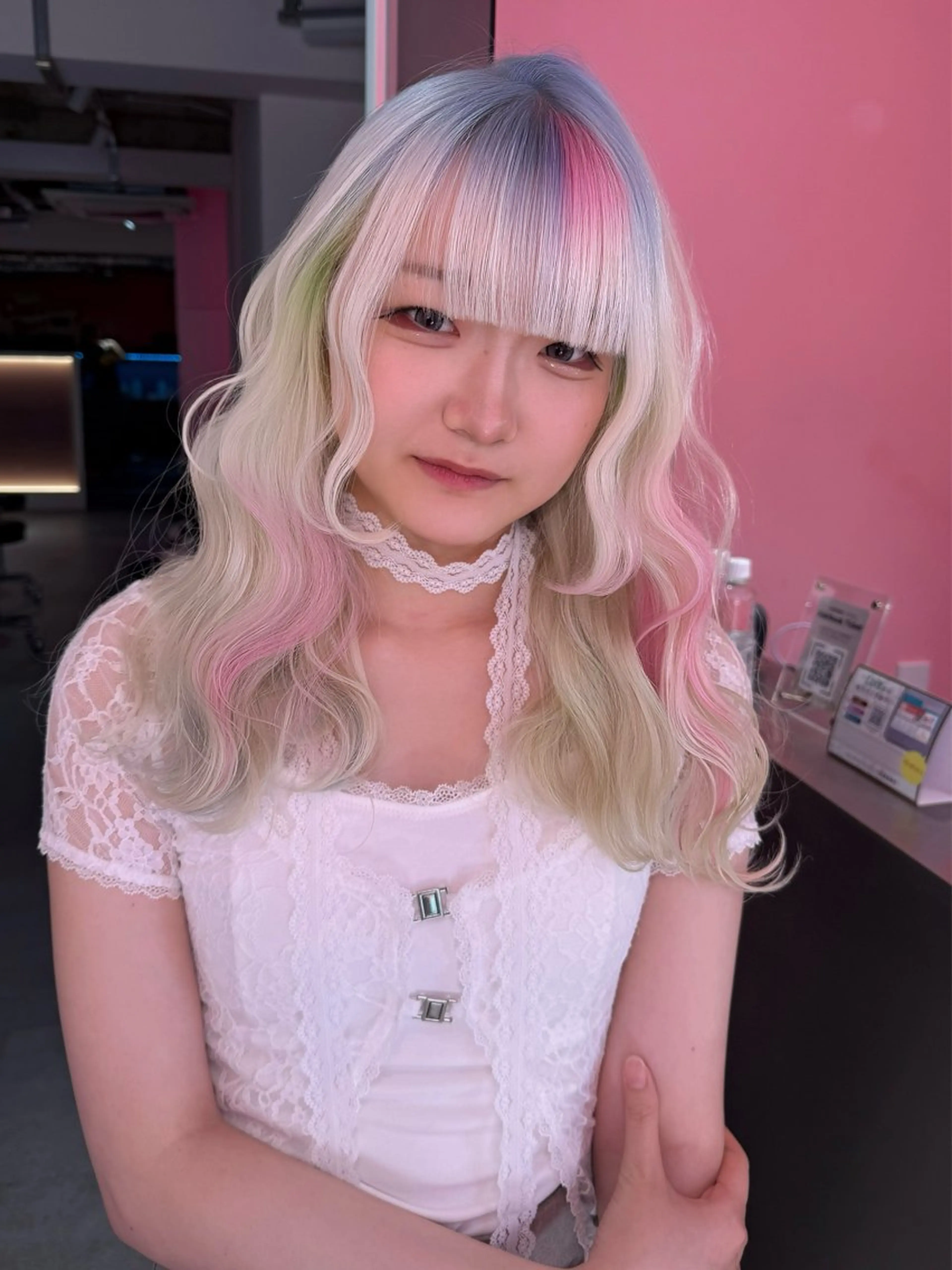 【デザインが好きな方はこちら🐇🩰】リタッチのみも🆗ブリーチ1回+艶カラー+デザインカラー付+高保湿TRの写真