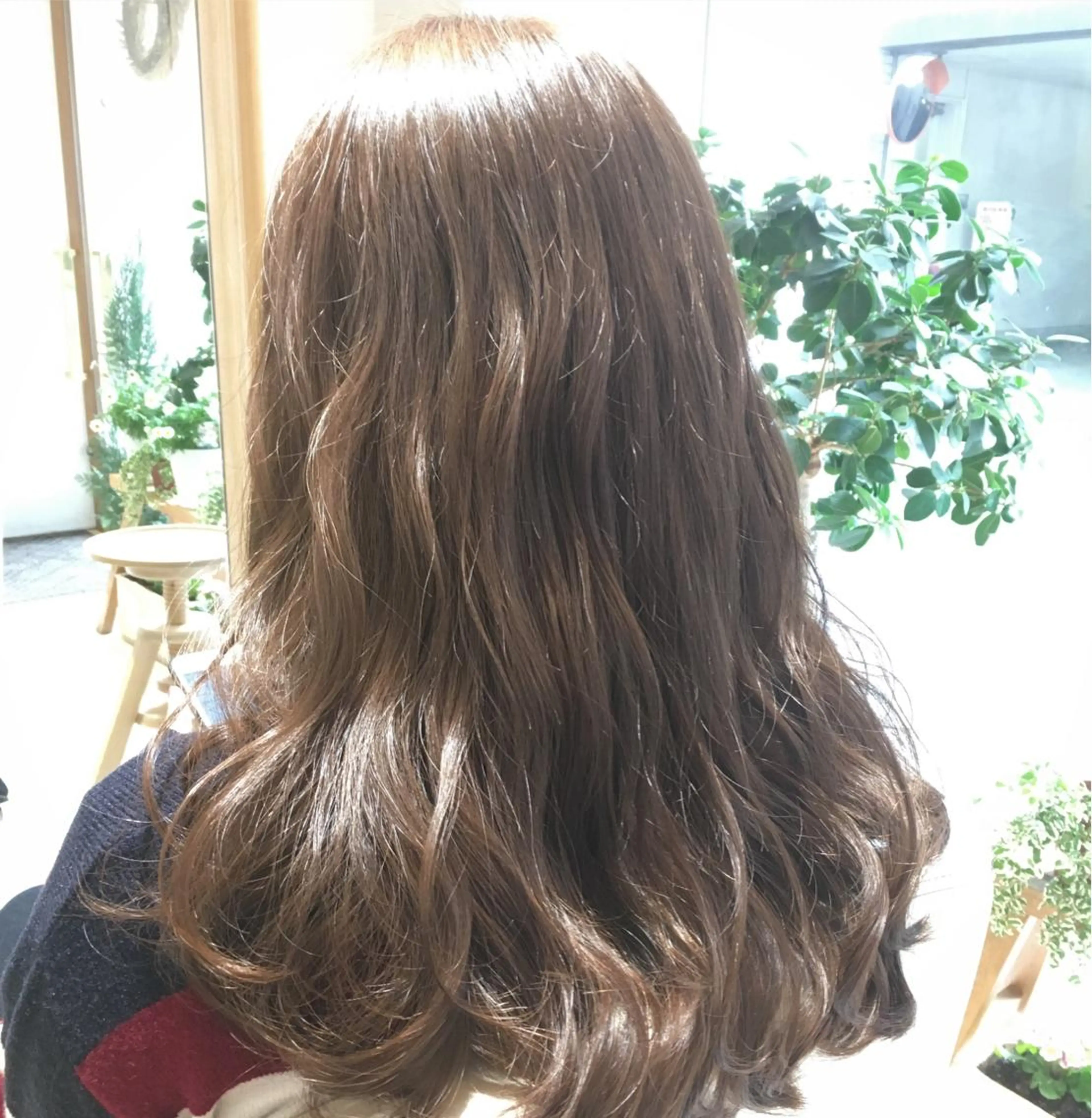 ロング カラー アッシュ ベージュカラー 安永 涼のヘアスタイル