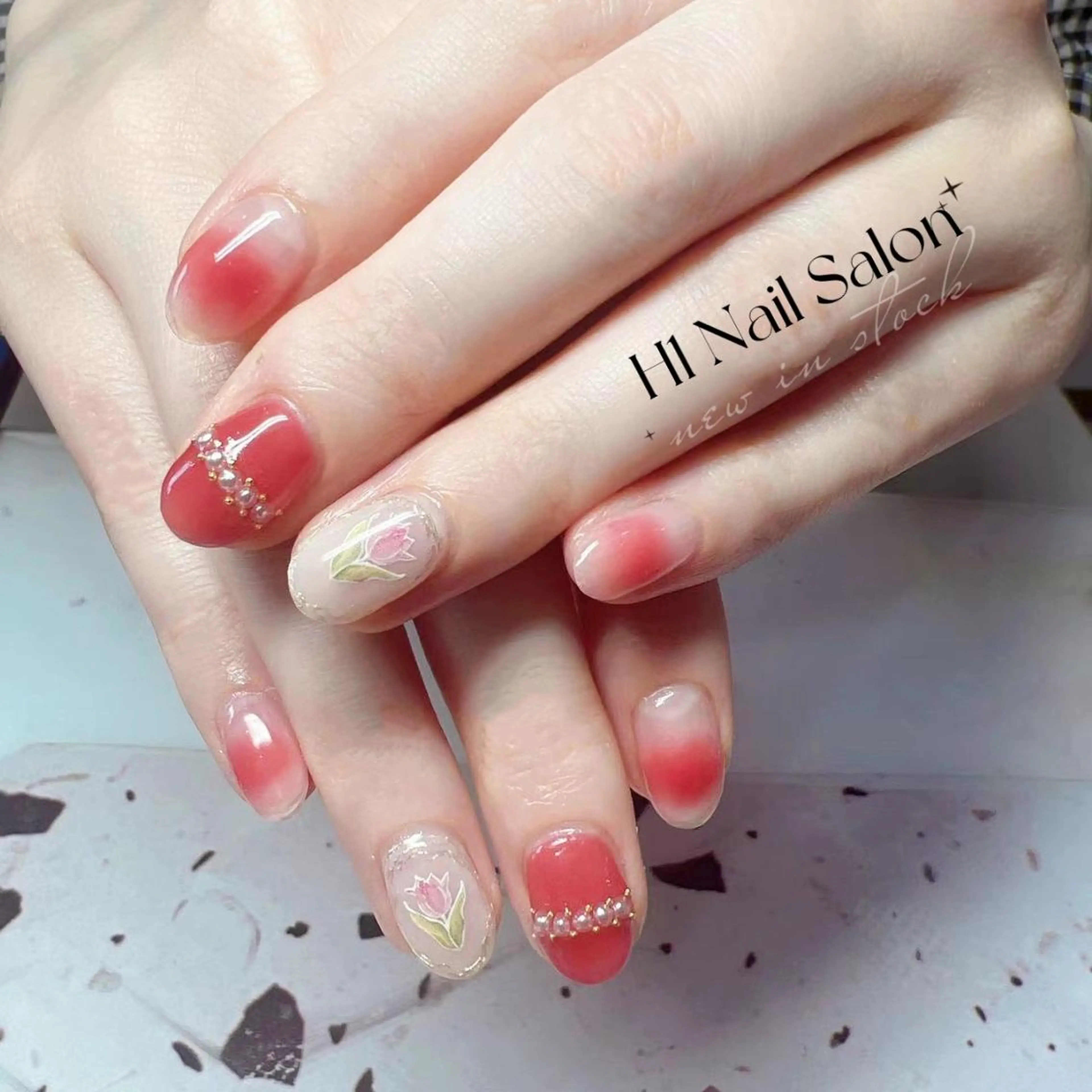 ミディアム ハンドネイル H1 ネイル サロンのネイルデザイン