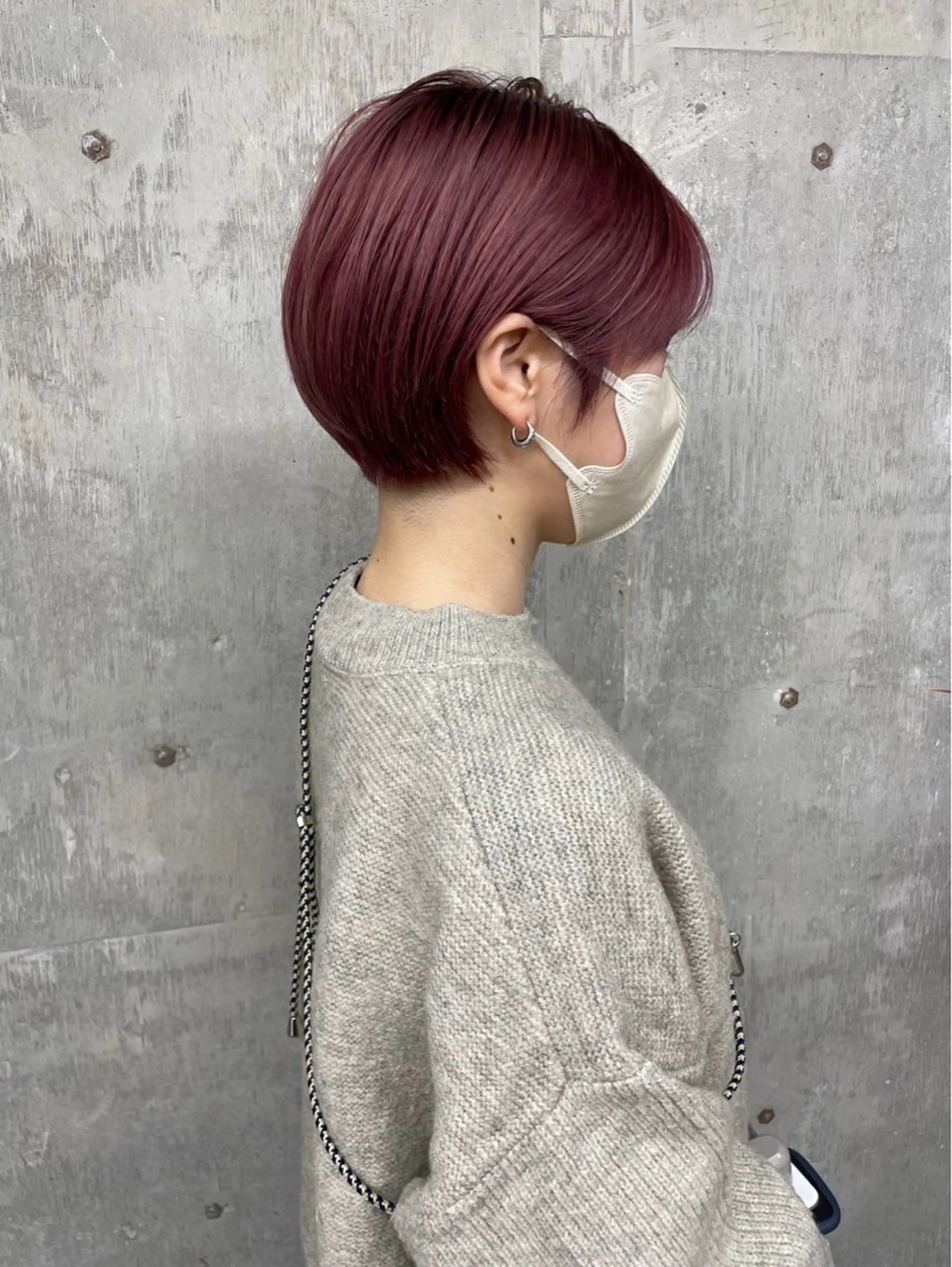 ショート 鈴木瑛里／ブロンド ベージュ／ピンクのヘアスタイル