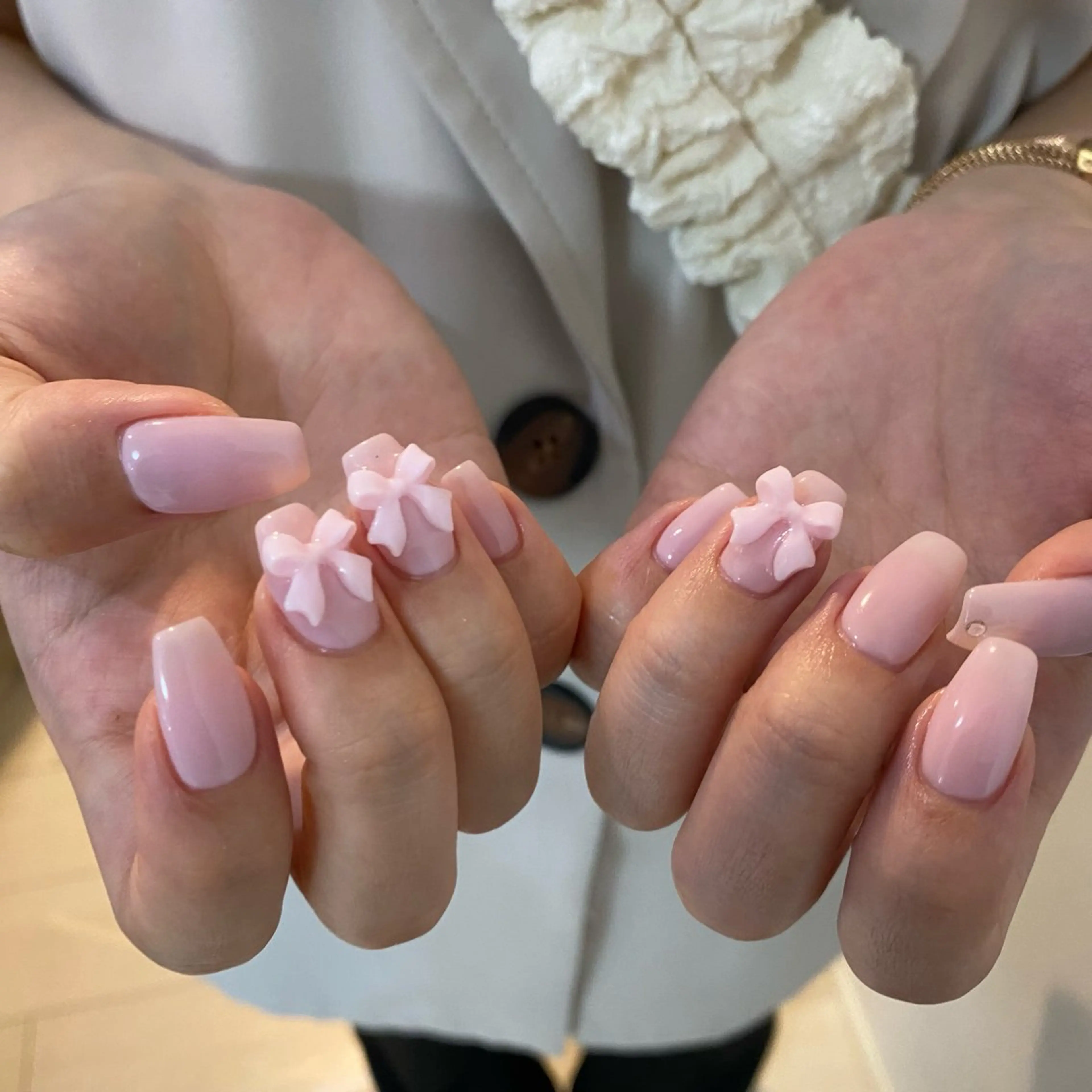 ネイル リボン Elle. ASAMIのネイルデザイン