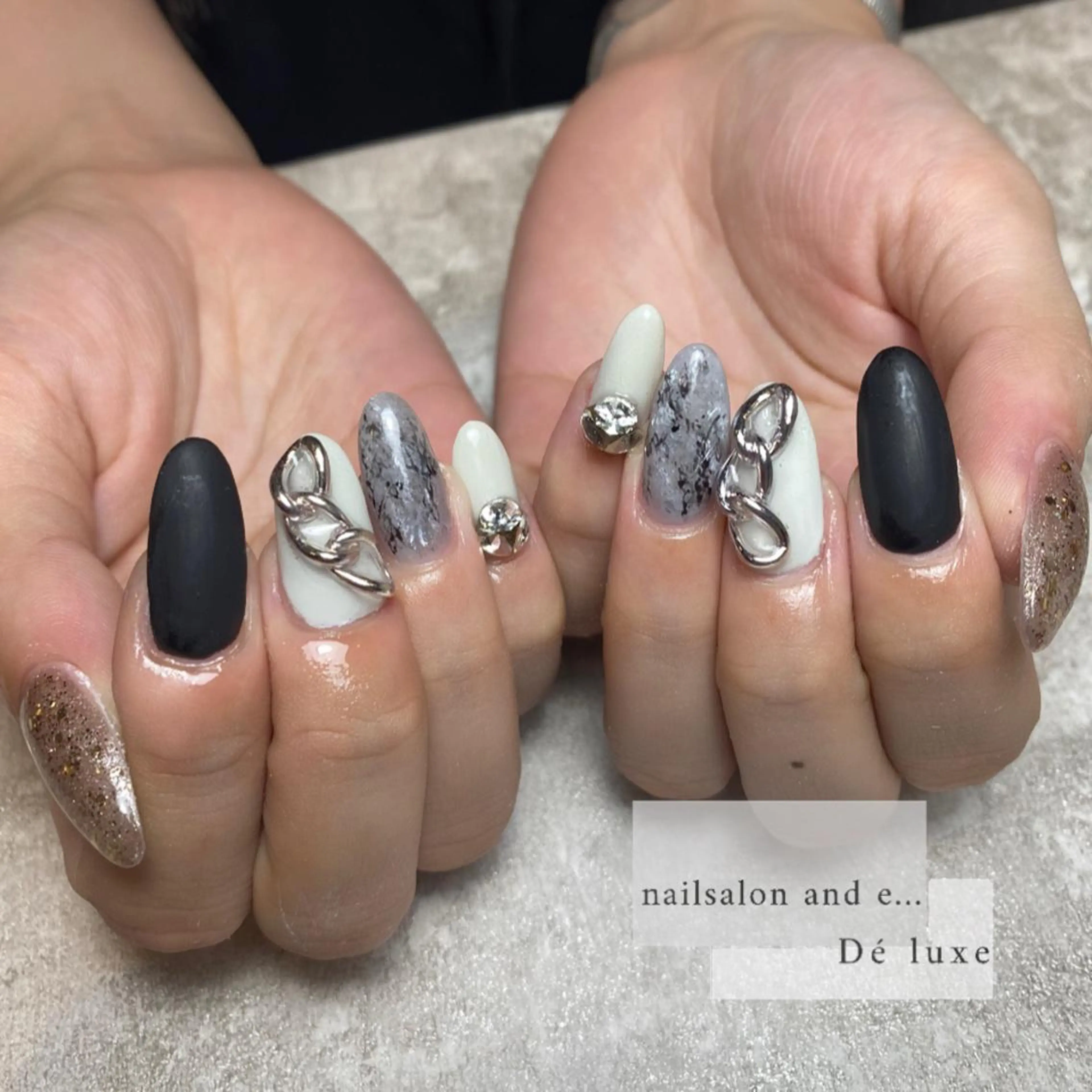 ネイル グラデーション キラキラネイル ラメ(グリッター) ミラーネイル ニュアンスネイル nailsalon mur.のネイルデザイン