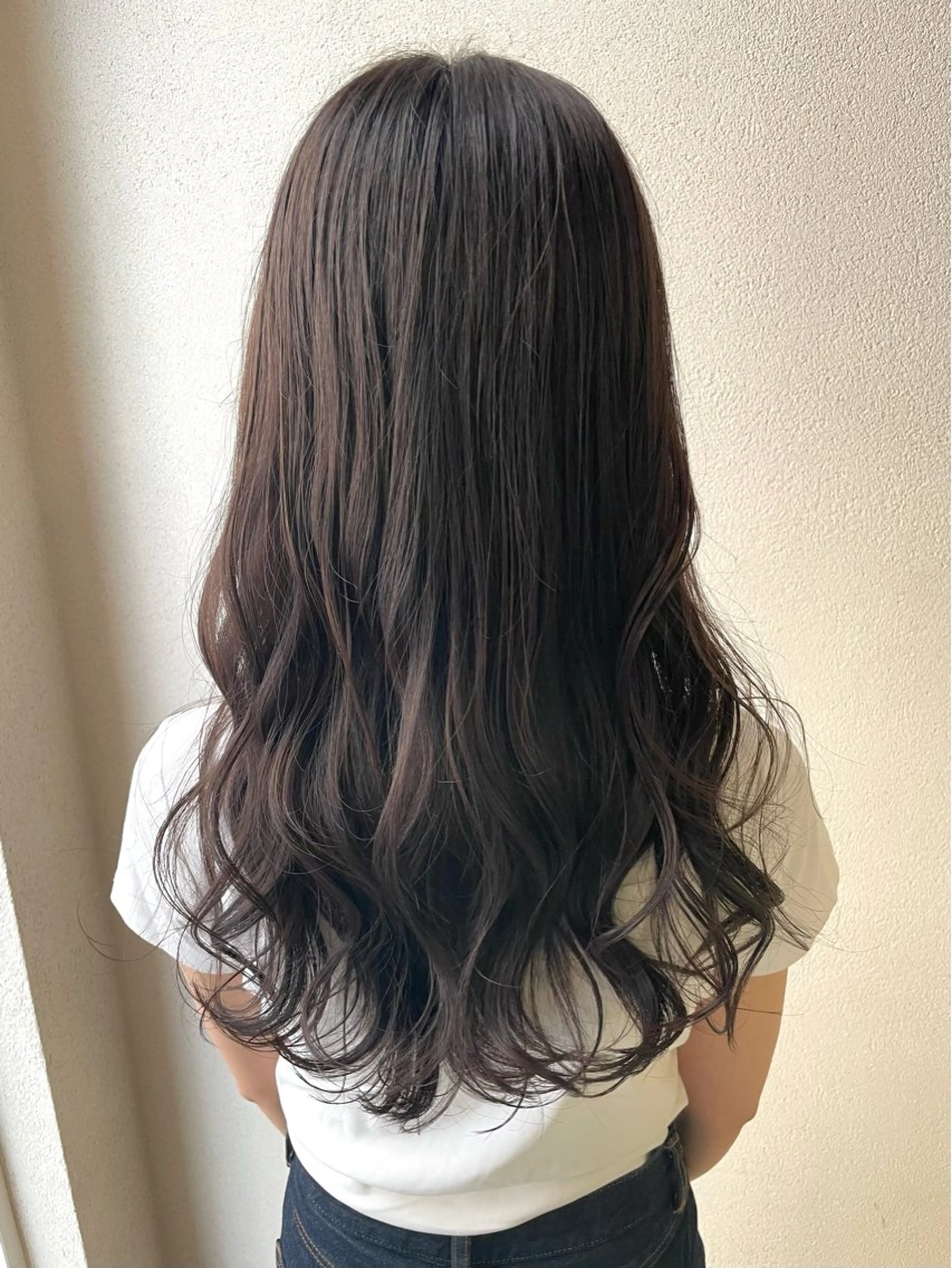 ロング カラー アッシュ 透明感カラー カット ヘアカラー トリートメント 沢田 瞳のヘアスタイル