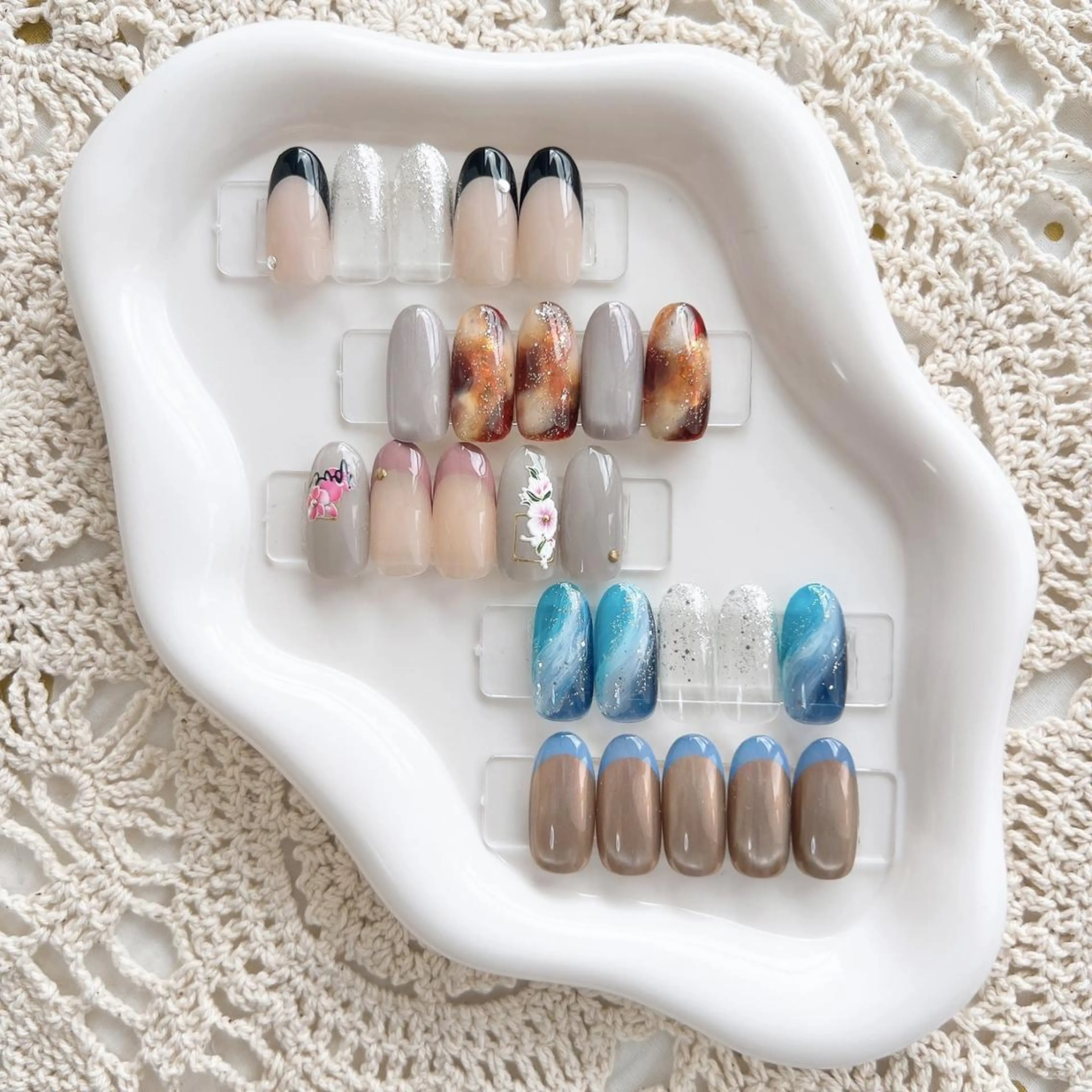 ネイル Reline まつげ、ネイルのマツエク・マツパデザイン