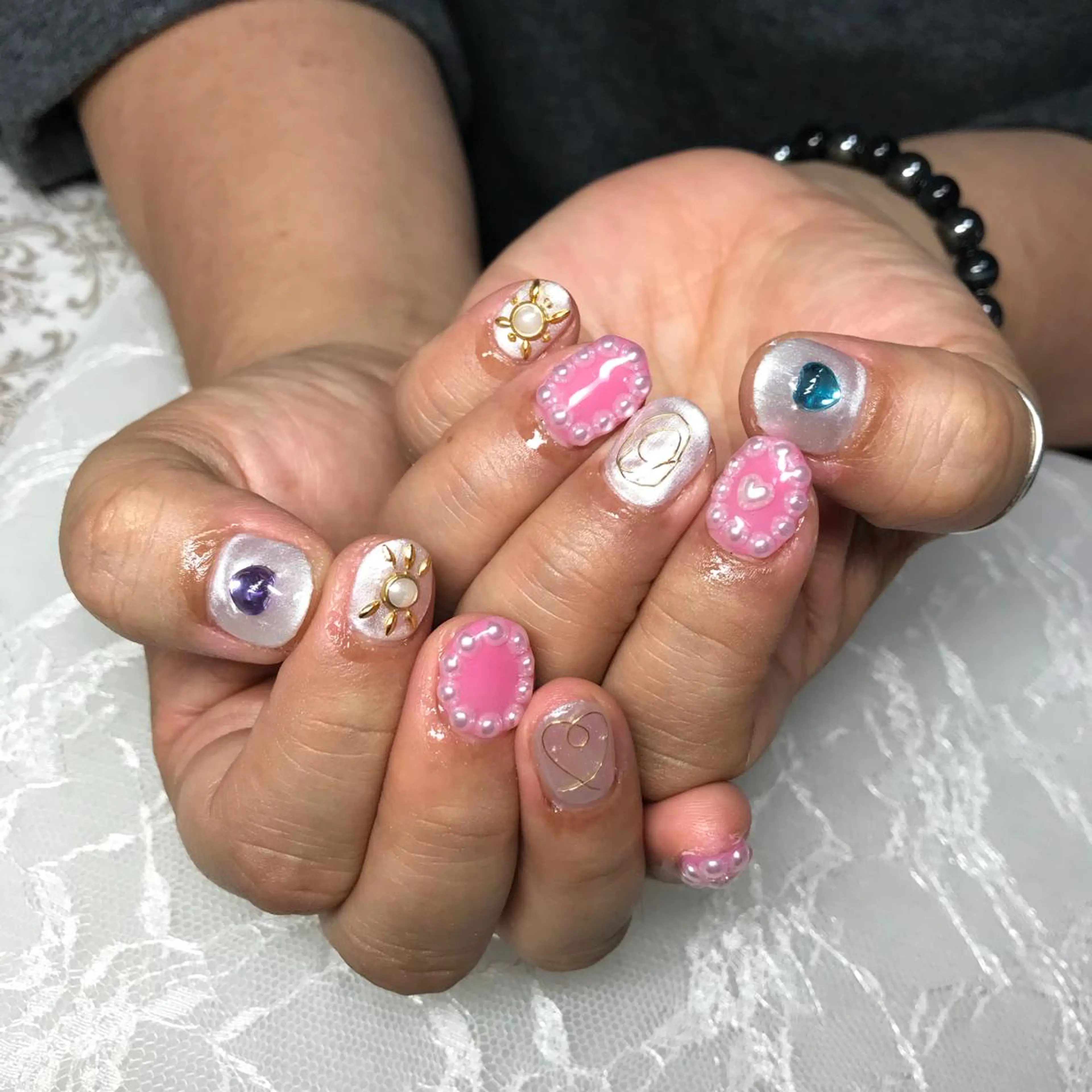 ネイル キラキラネイル ハンドネイル COCO+所属・COCO +のネイルデザイン