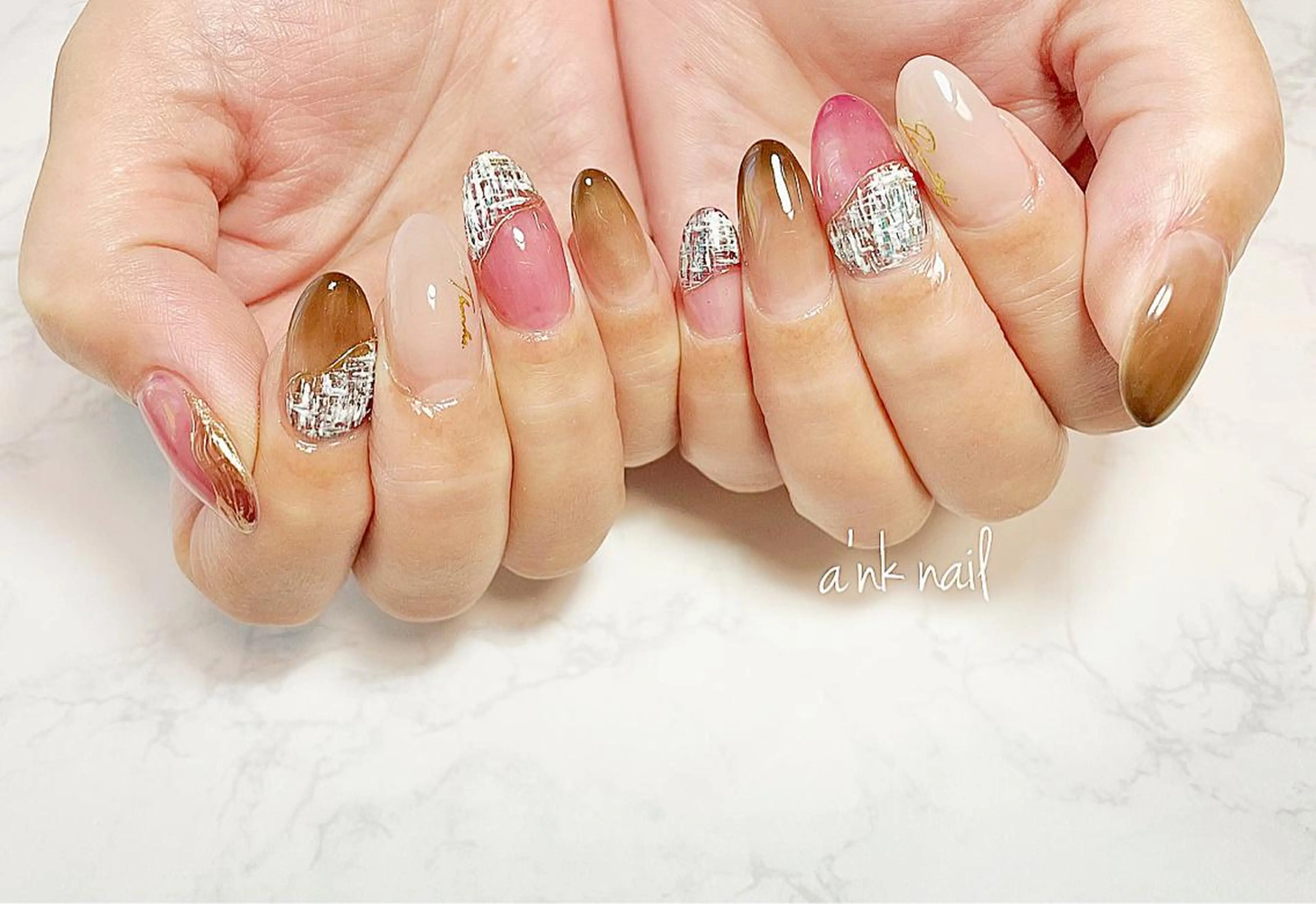 ネイル ツイードネイル Sawamoto Akinaのネイルデザイン