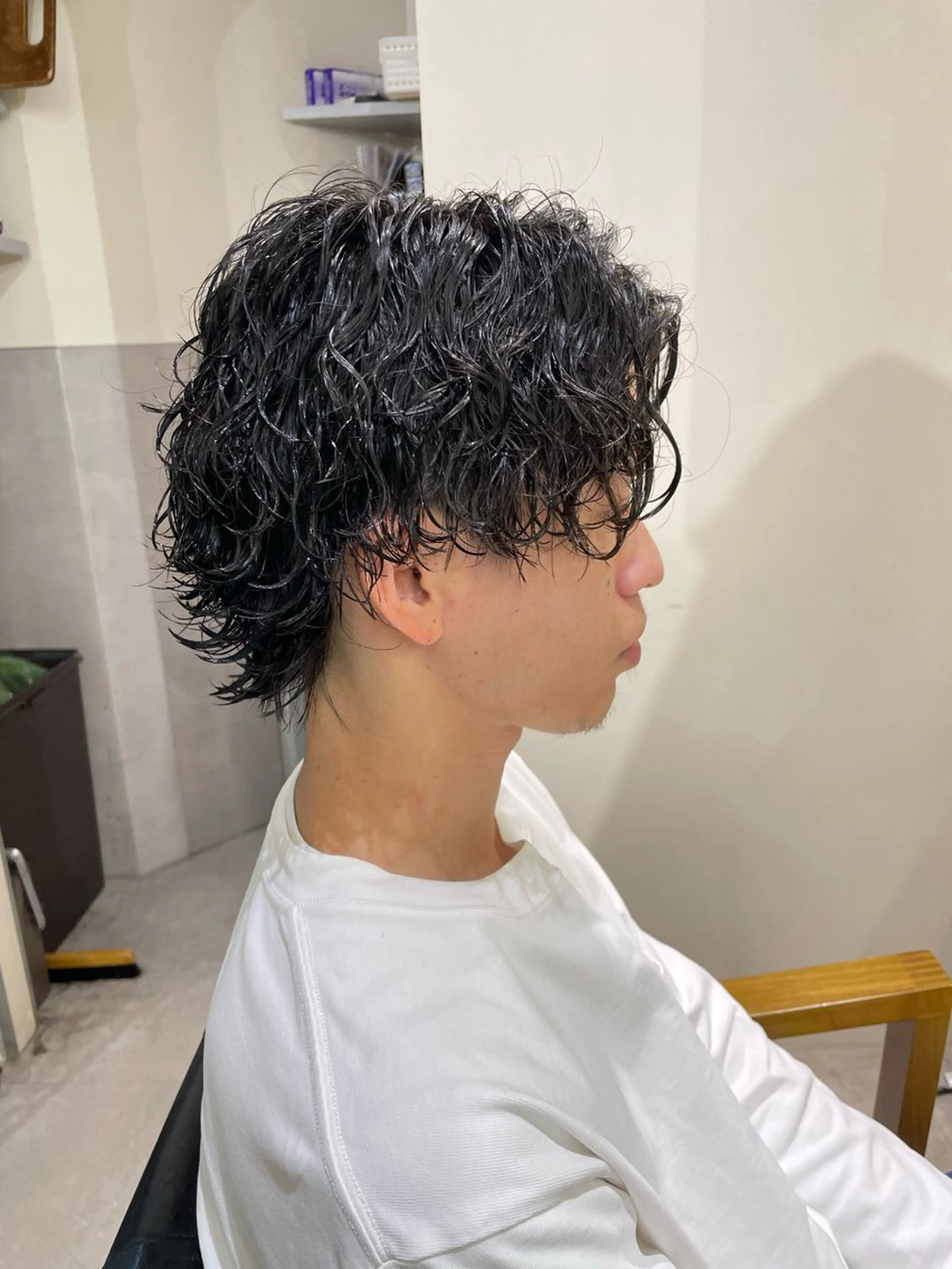 ミディアム パーマ メンズ カット パーマ マエダ リョウのヘアスタイル