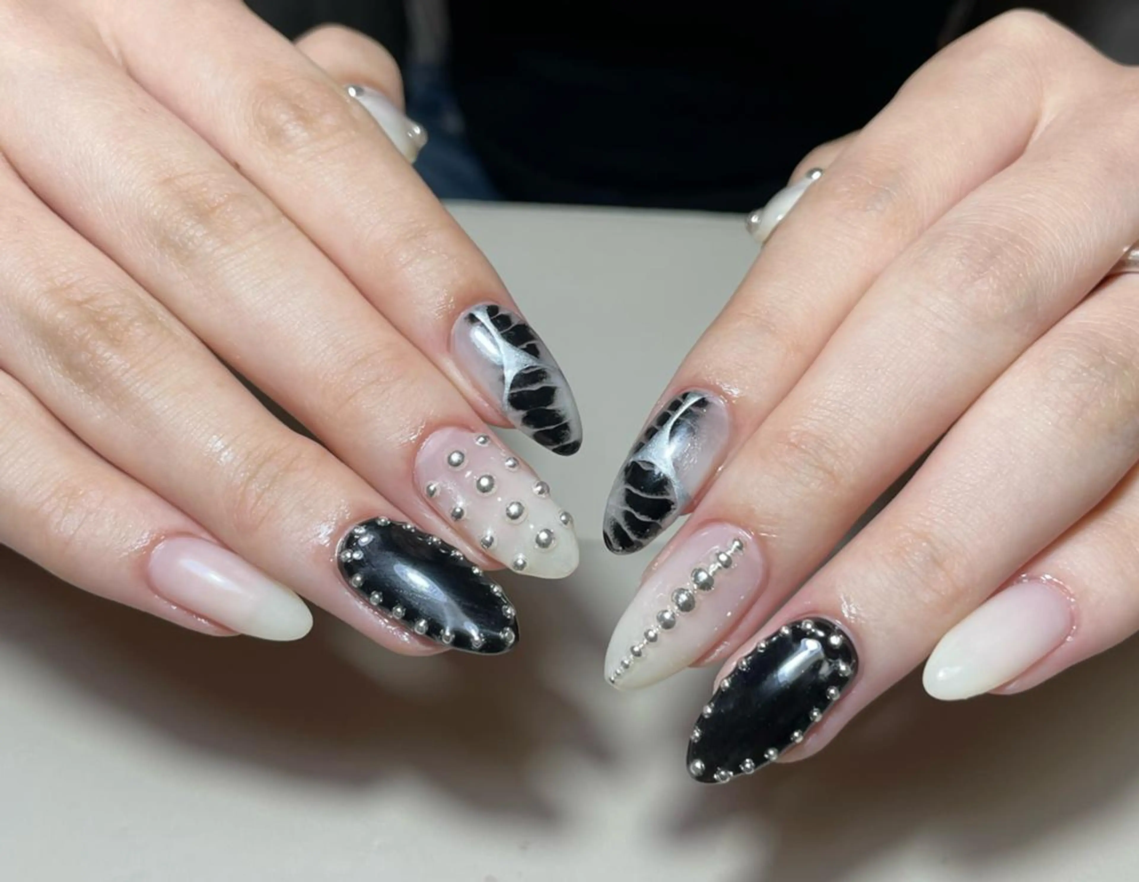 ネイル ハンドネイル 🍑 momo_nailのネイルデザイン