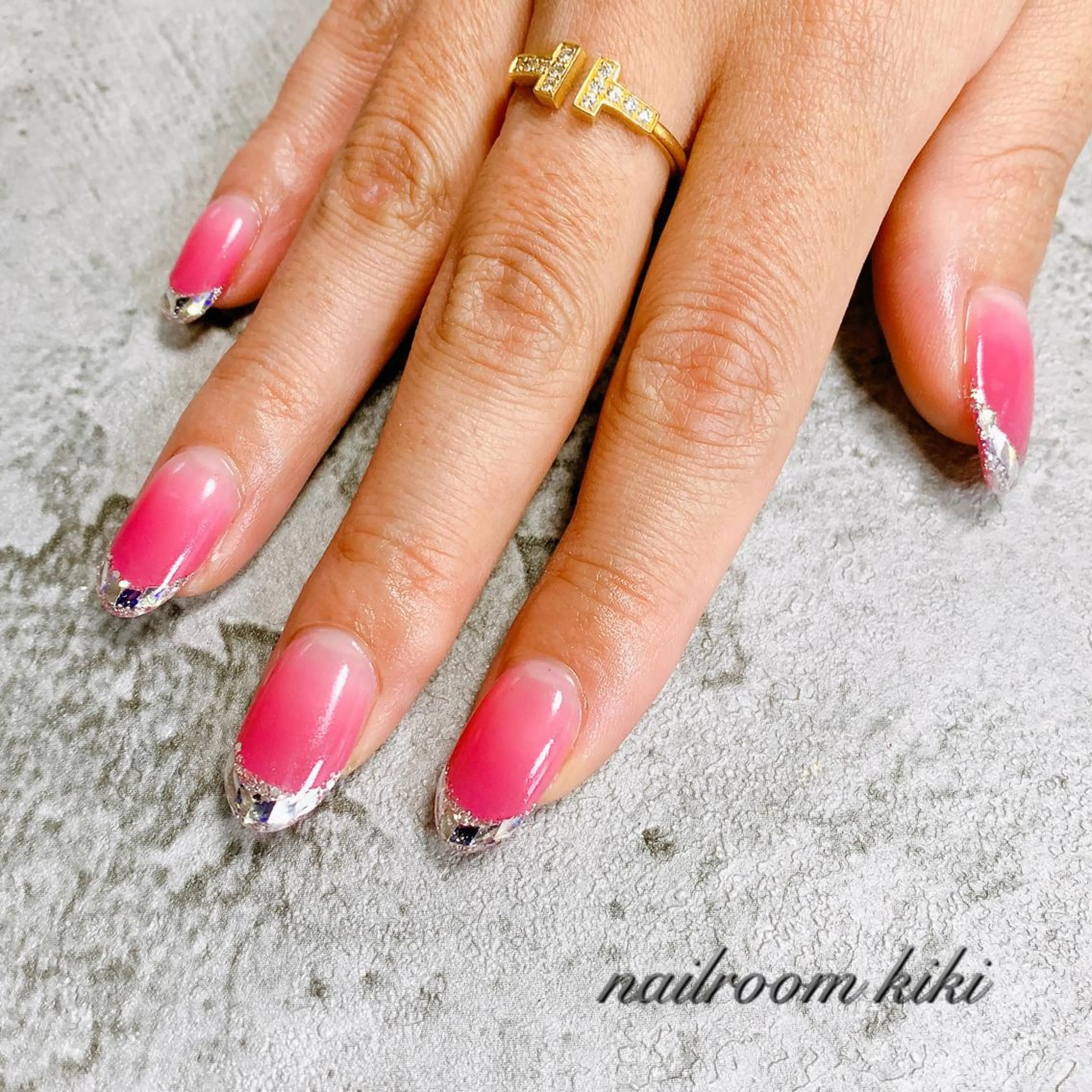 ネイル フレンチネイル ガラスフレンチ Salon de kiki所属・Salonde kikiのネイルデザイン