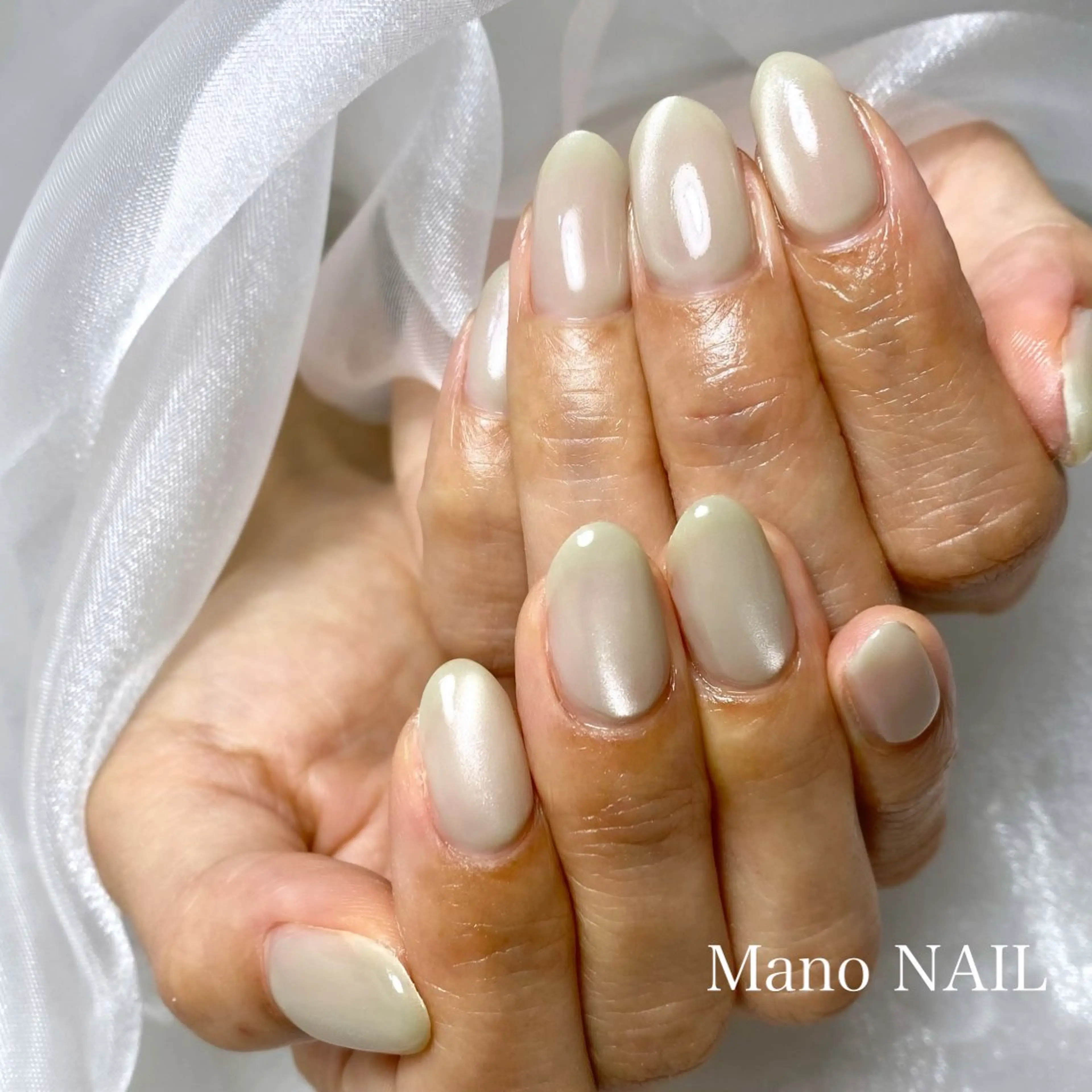 ネイル ホワイト ハンドネイル Mano NAILのネイルデザイン