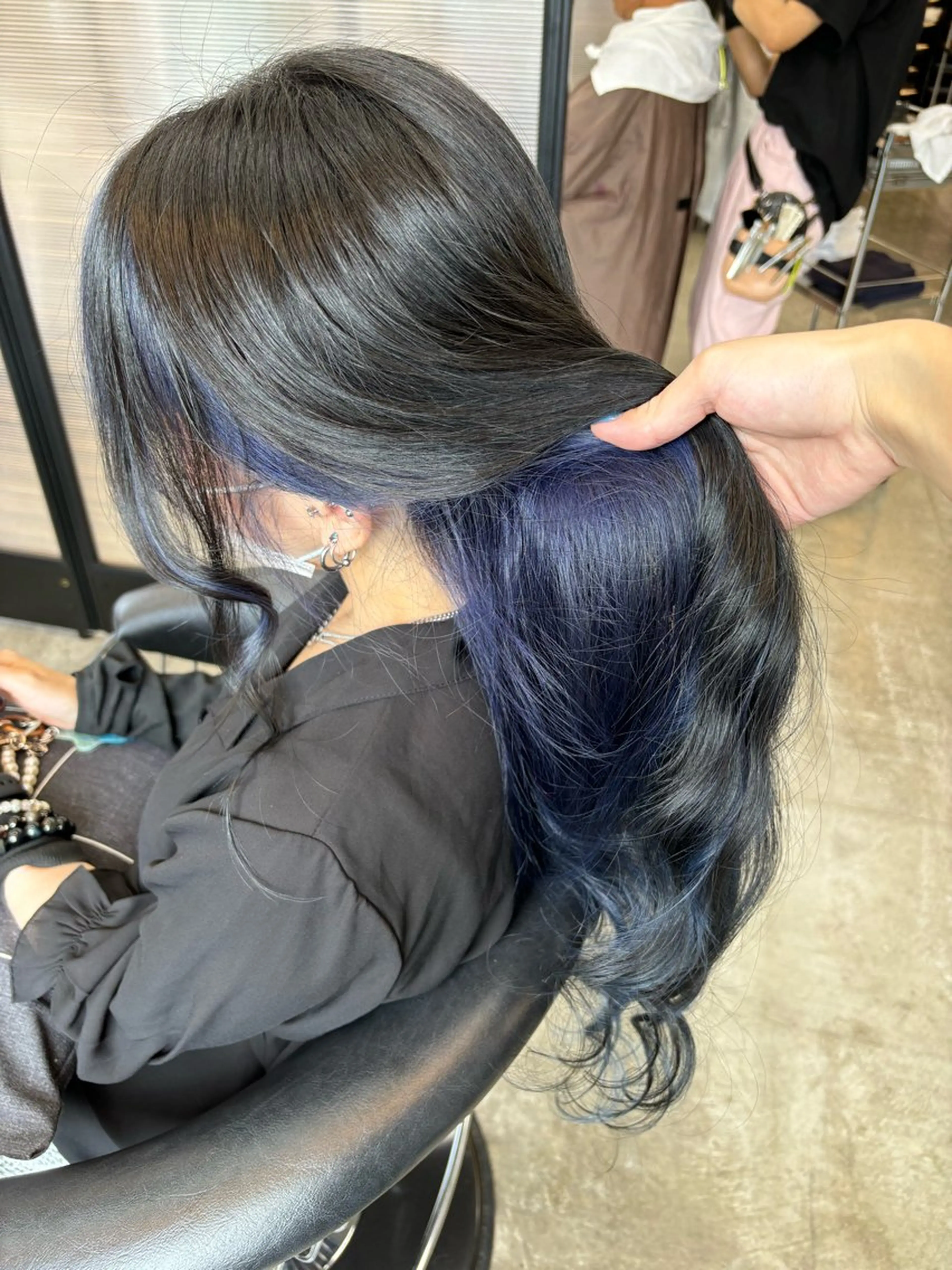 ロング カラー 黒髪 ブルーカラー ブルーブラック ダブルカラー 🌷艶感カラー🌷 富施　優花のヘアスタイル
