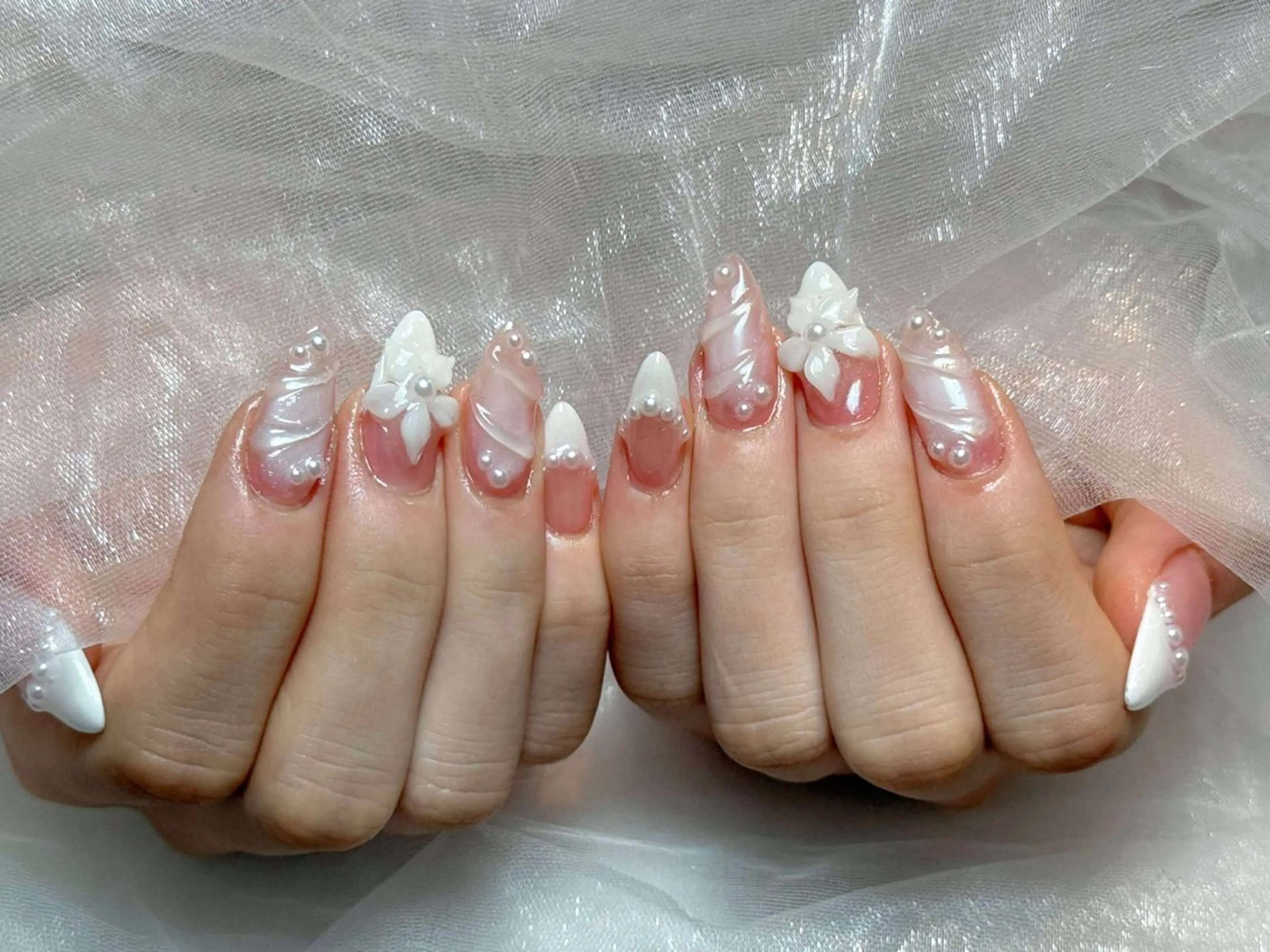 ネイル アートネイル ジェルネイル ニュアンスネイル シンプルネイル ハンドネイル NIE MoMoのネイルデザイン