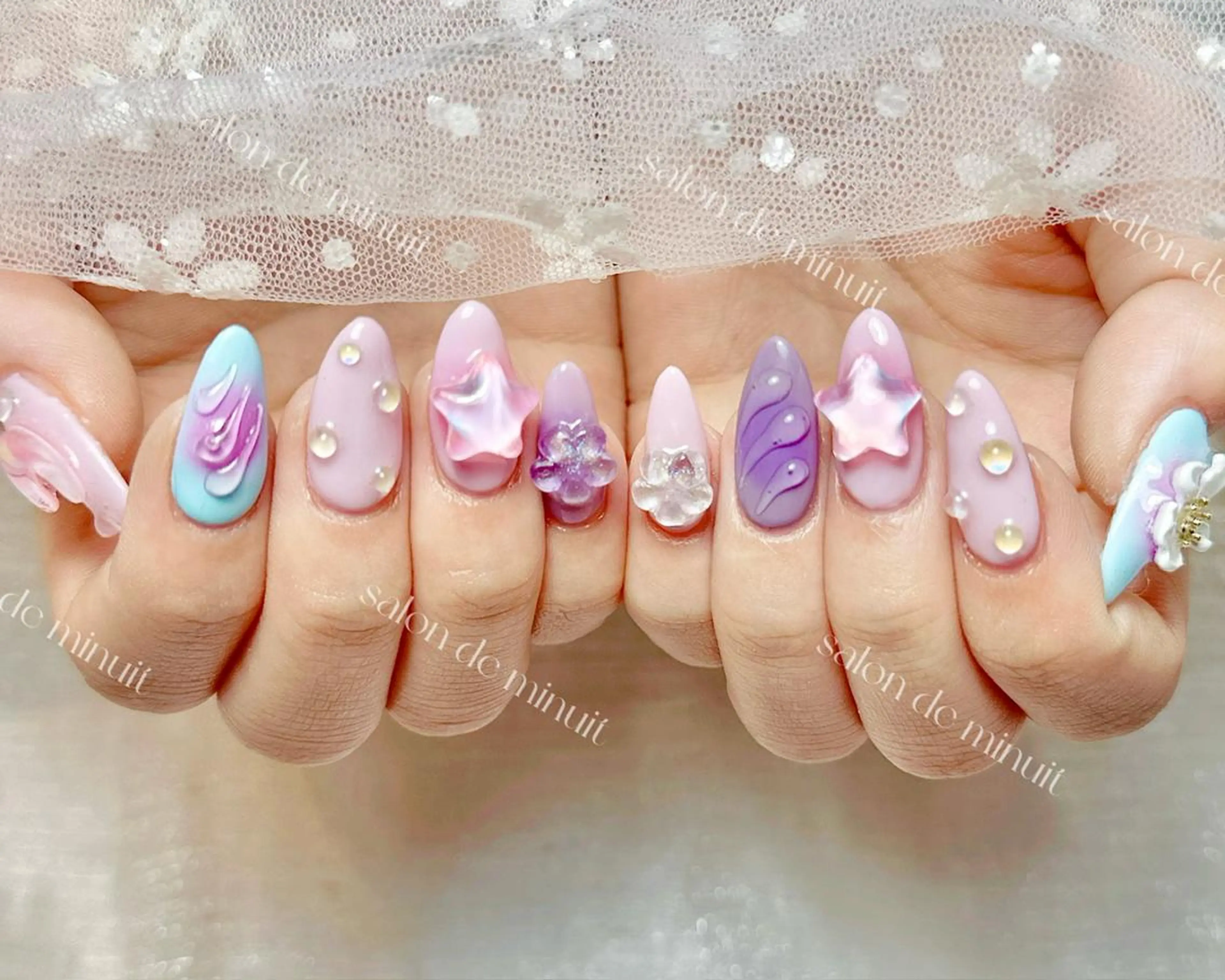 ネイル Salon de Minuit🦩のネイルデザイン