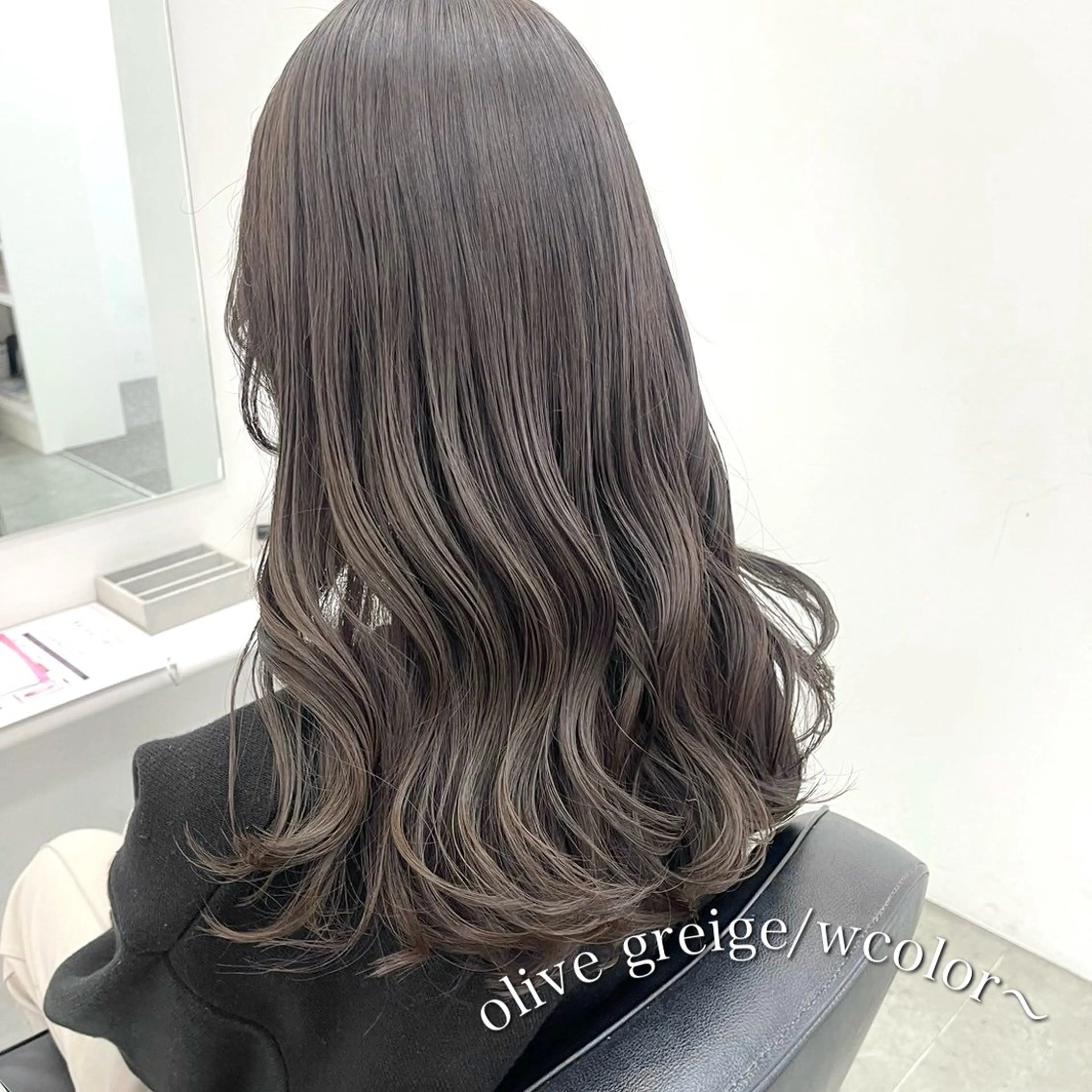 ロング ロング ヘアカラー ParveMix 🐾鳥取彩花のヘアスタイル