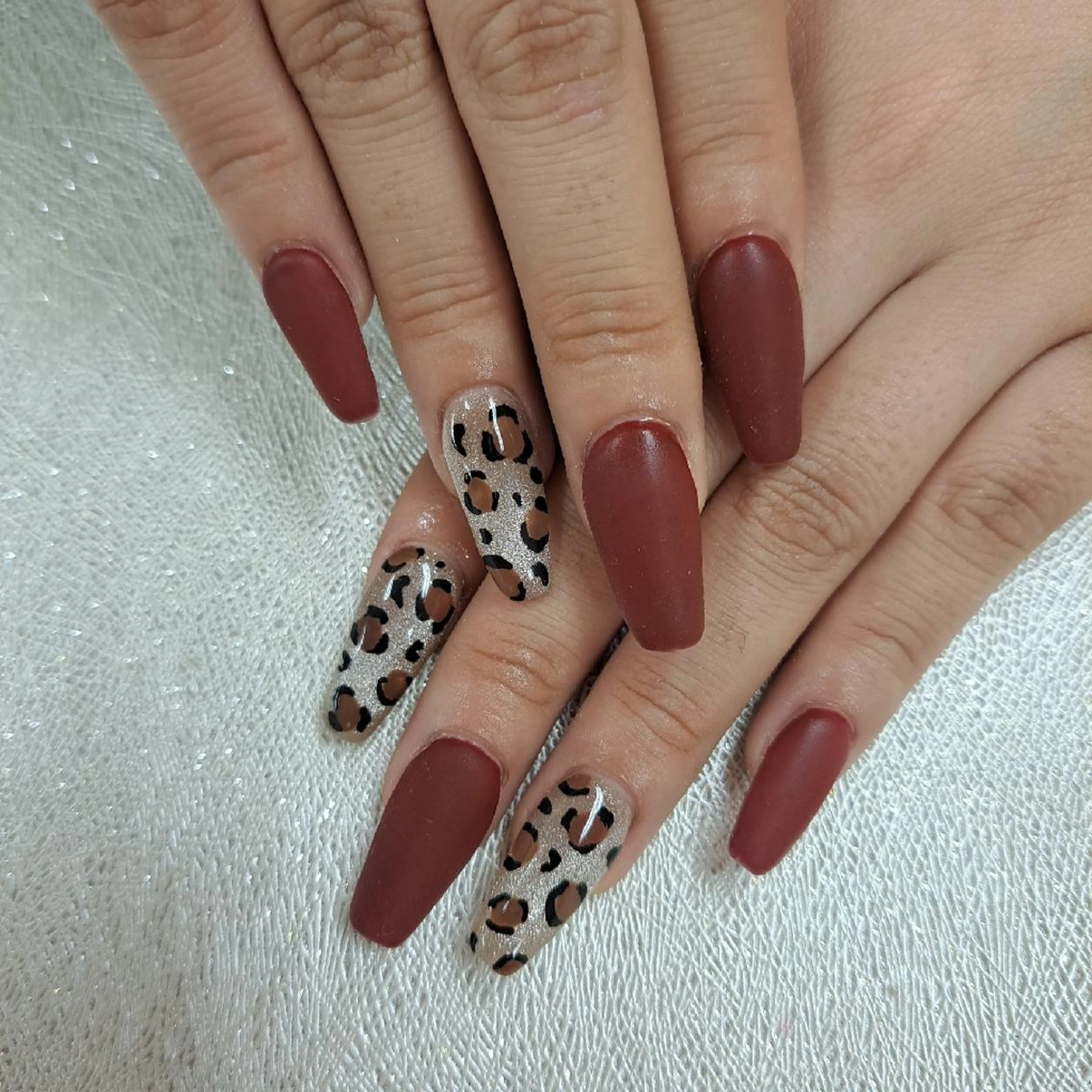 ネイル アートネイル ジェルネイル 持ち込み ニュアンスネイル パラジェル 河野ちえ (雑誌掲載サロン)のネイルデザイン