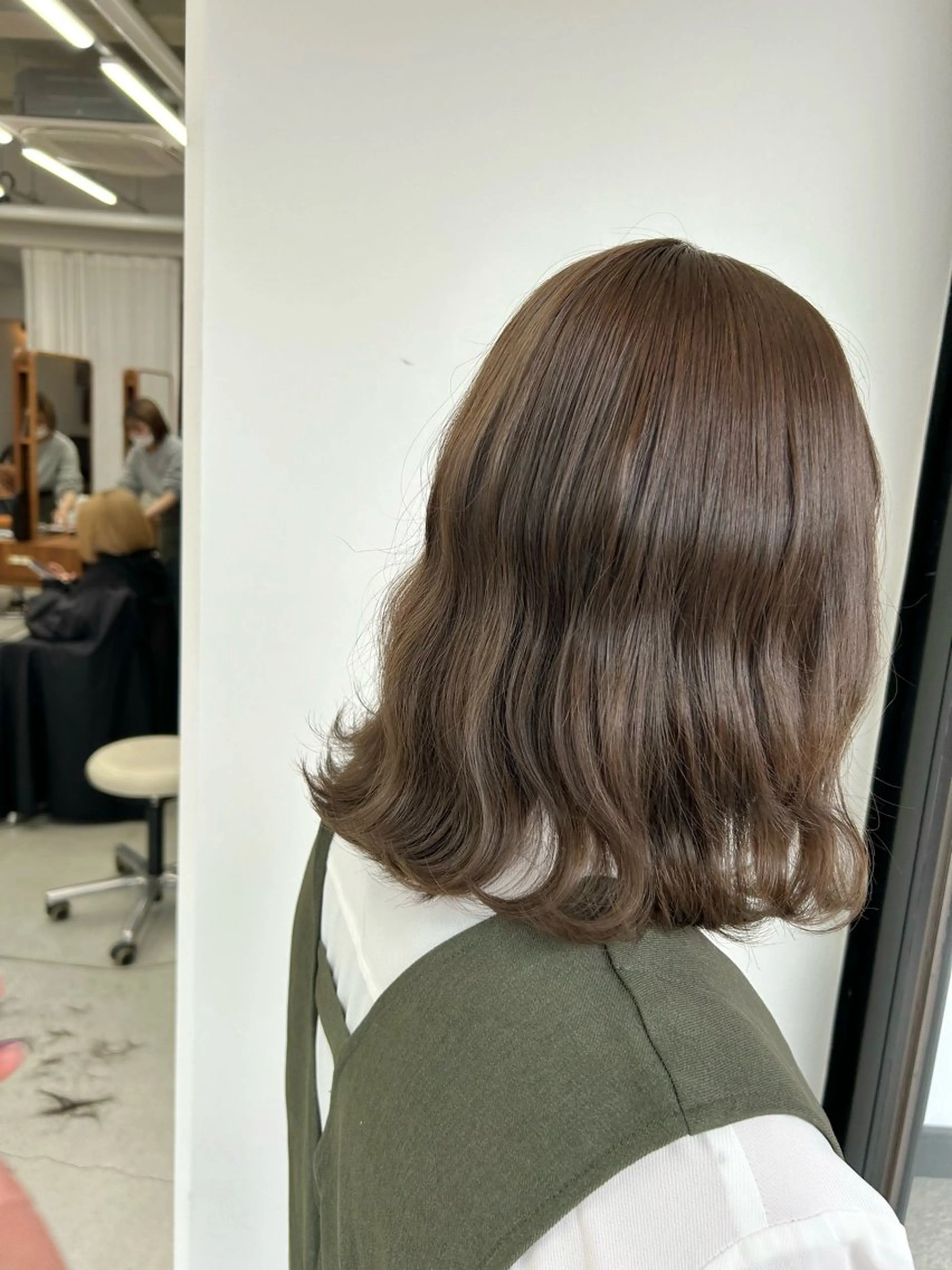 カラー ベージュカラー オリーブベージュ 藤原 あかりのヘアスタイル