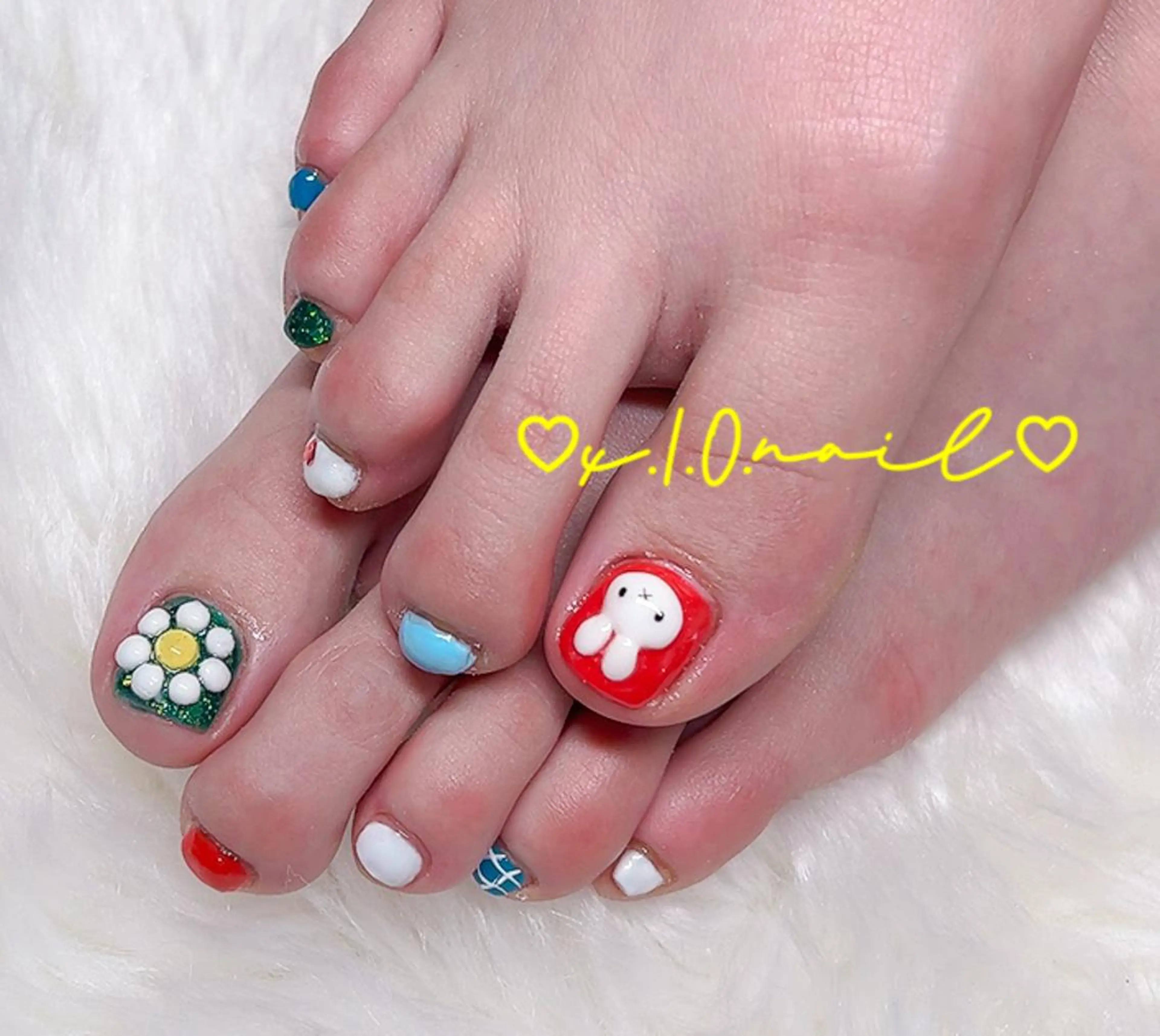 ネイル アニマル柄 アートネイル ニュアンスネイル ぷっくりネイル ネイルチップ x.1.0.nail ♡Cのネイルデザイン