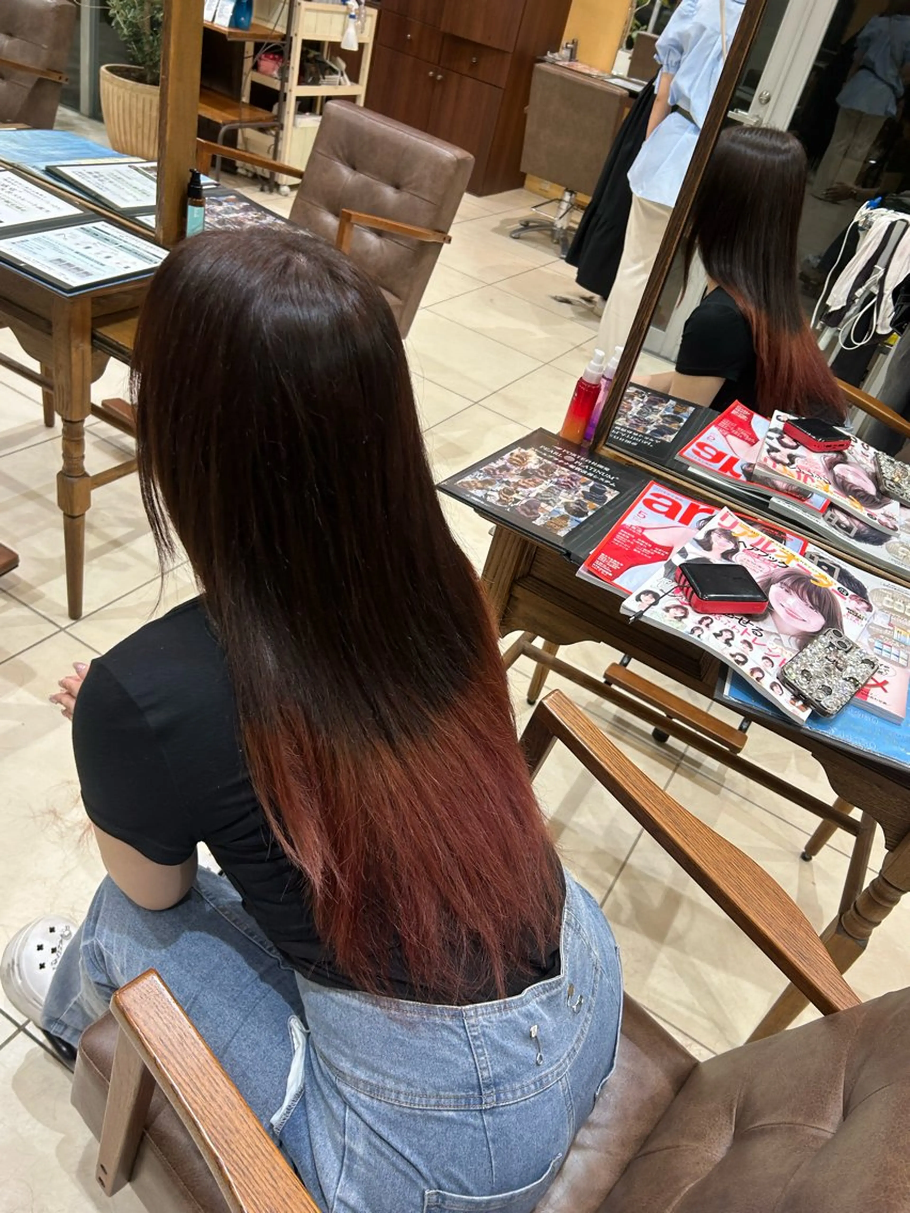 ロング カラー 髪質改善 ロング 竹内帆希/デザインカ ラー/レイヤーカットのヘアスタイル