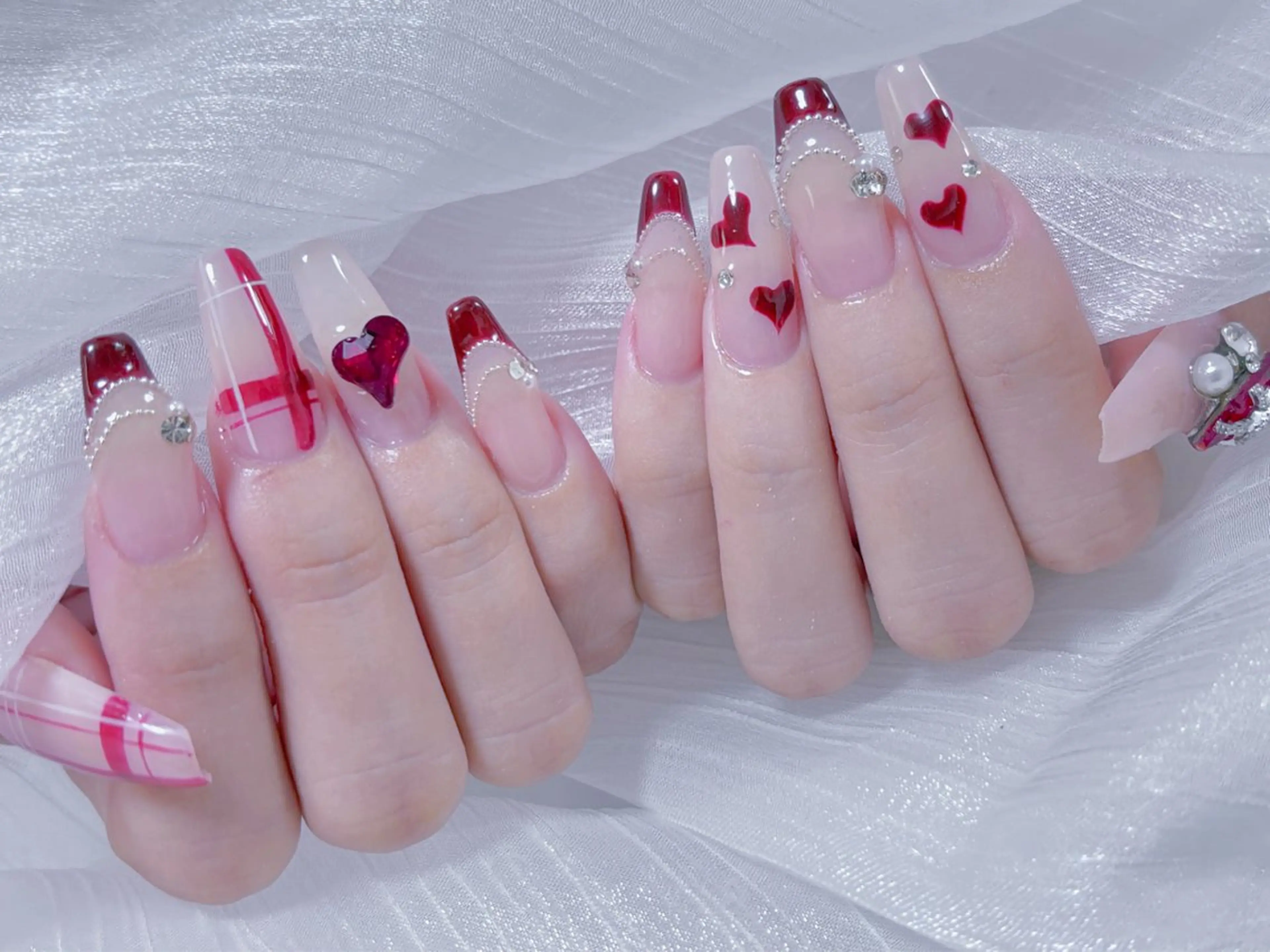 ネイル ハンドネイル ネイルサロン エクラ 🌹【スカルプ専門】のネイルデザイン