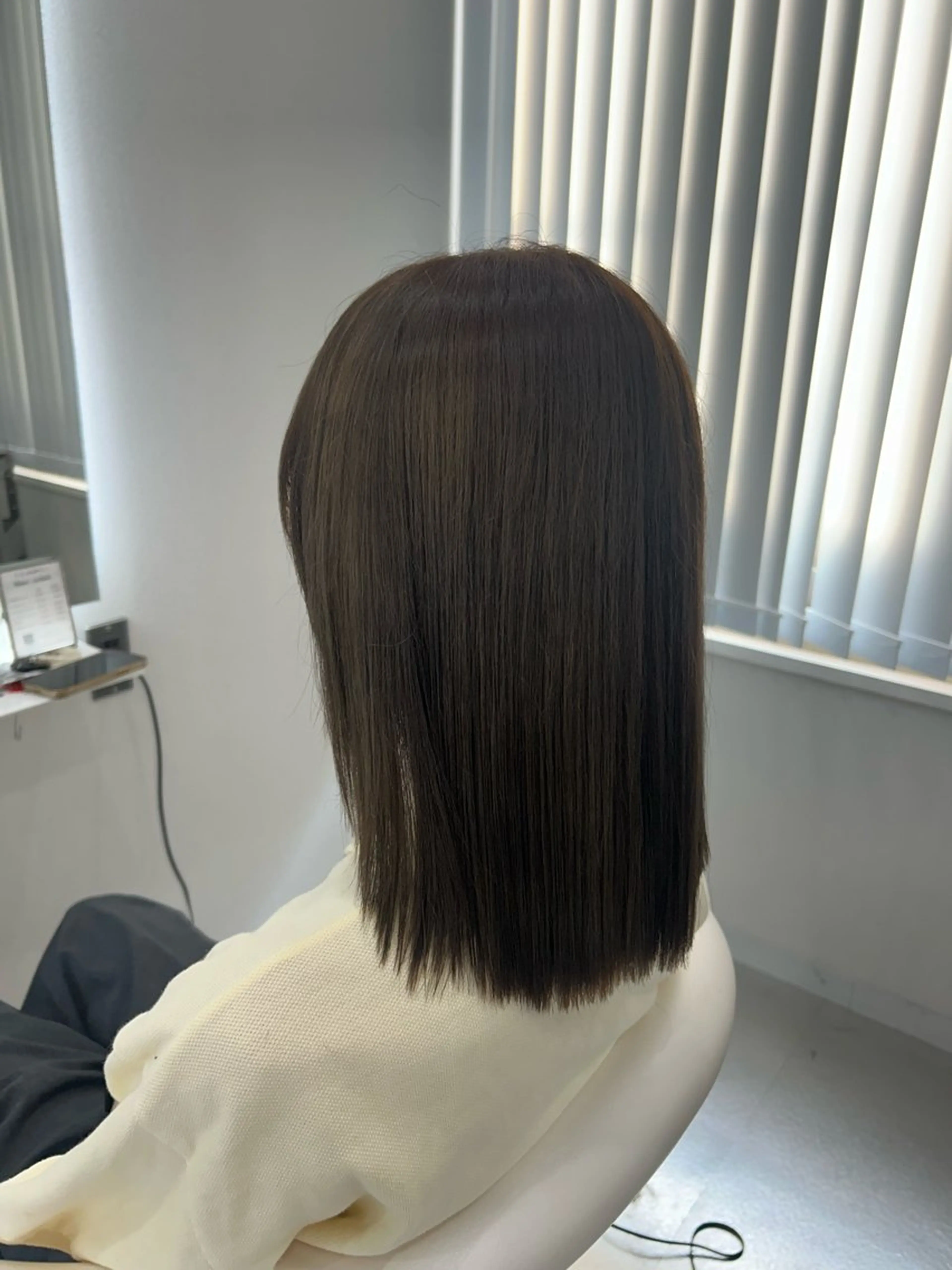 ミディアム ヘアカラー あやめ🪽 オリーブ/ハイトーンのヘアスタイル