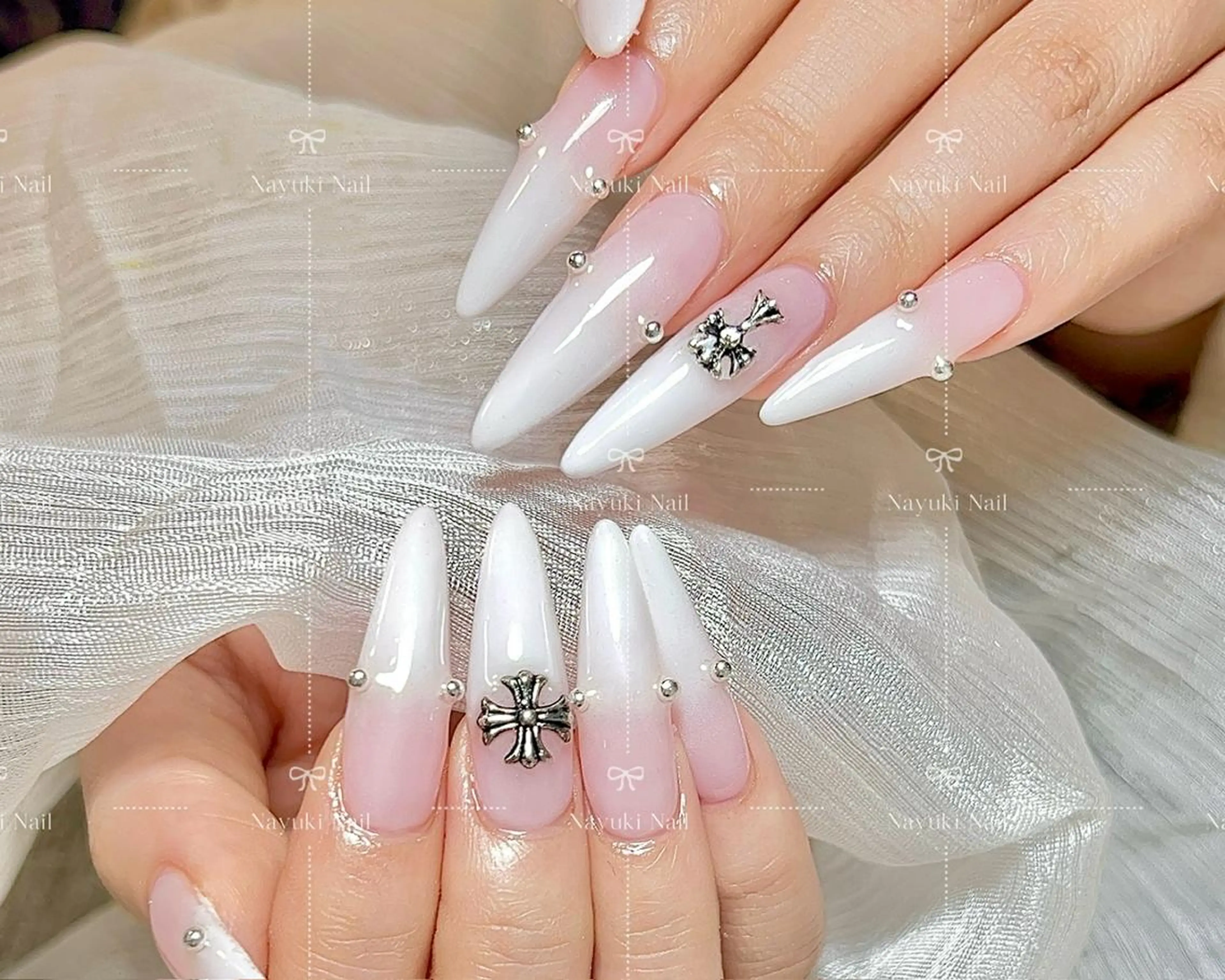 ネイル 🦋 Queenieのネイルデザイン