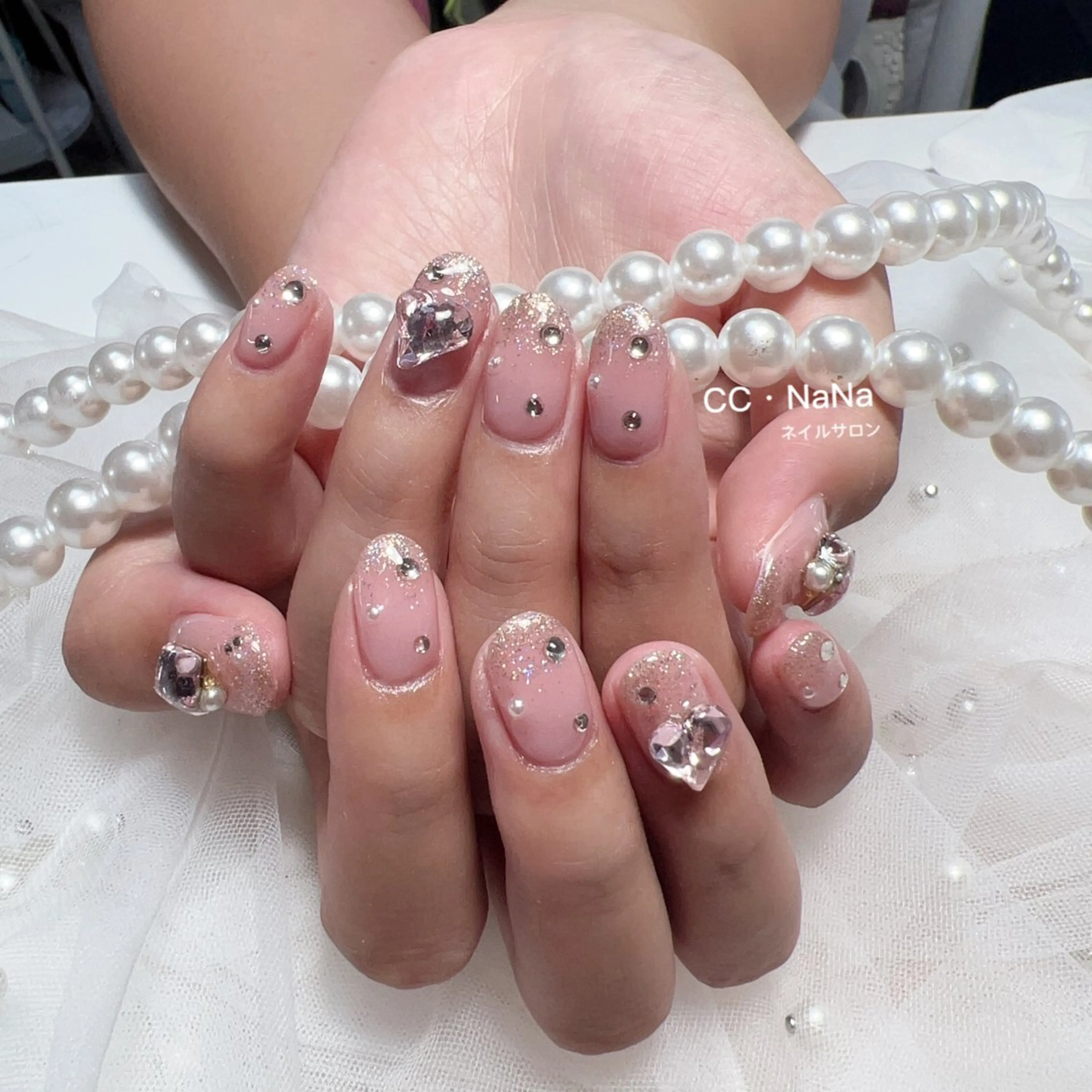 ネイル ワンホンネイル ハンドネイル 💎CC・NaNa 韓国風ネイル🌙のネイルデザイン