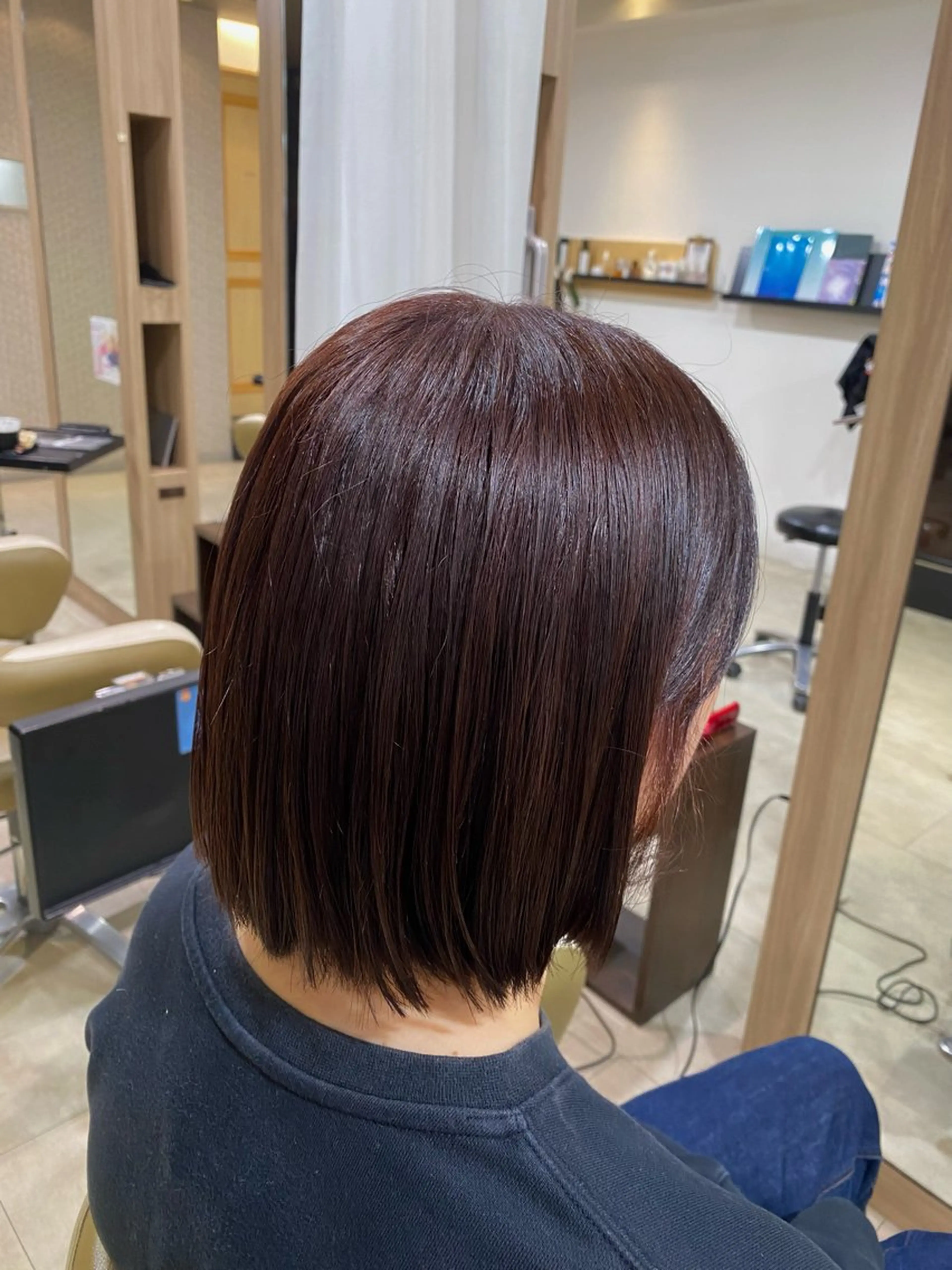 ミディアム カラー ブリーチ ブリーチなしカラー 松本 絢乃のヘアスタイル