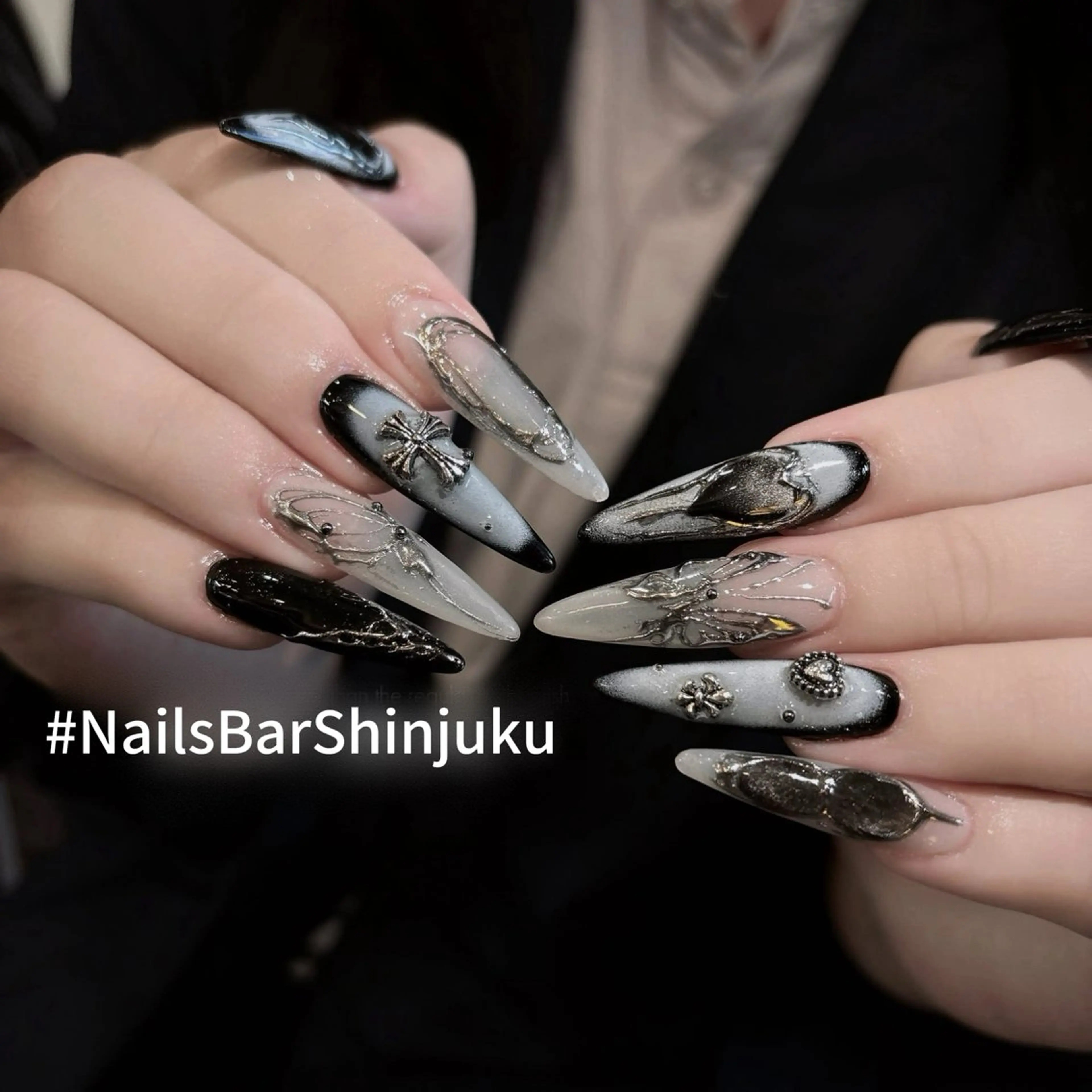 ネイル ボルドー ブラウン チークネイル ドット フットネイル ハンドネイル NAILS BAR SHINJUKUのネイルデザイン
