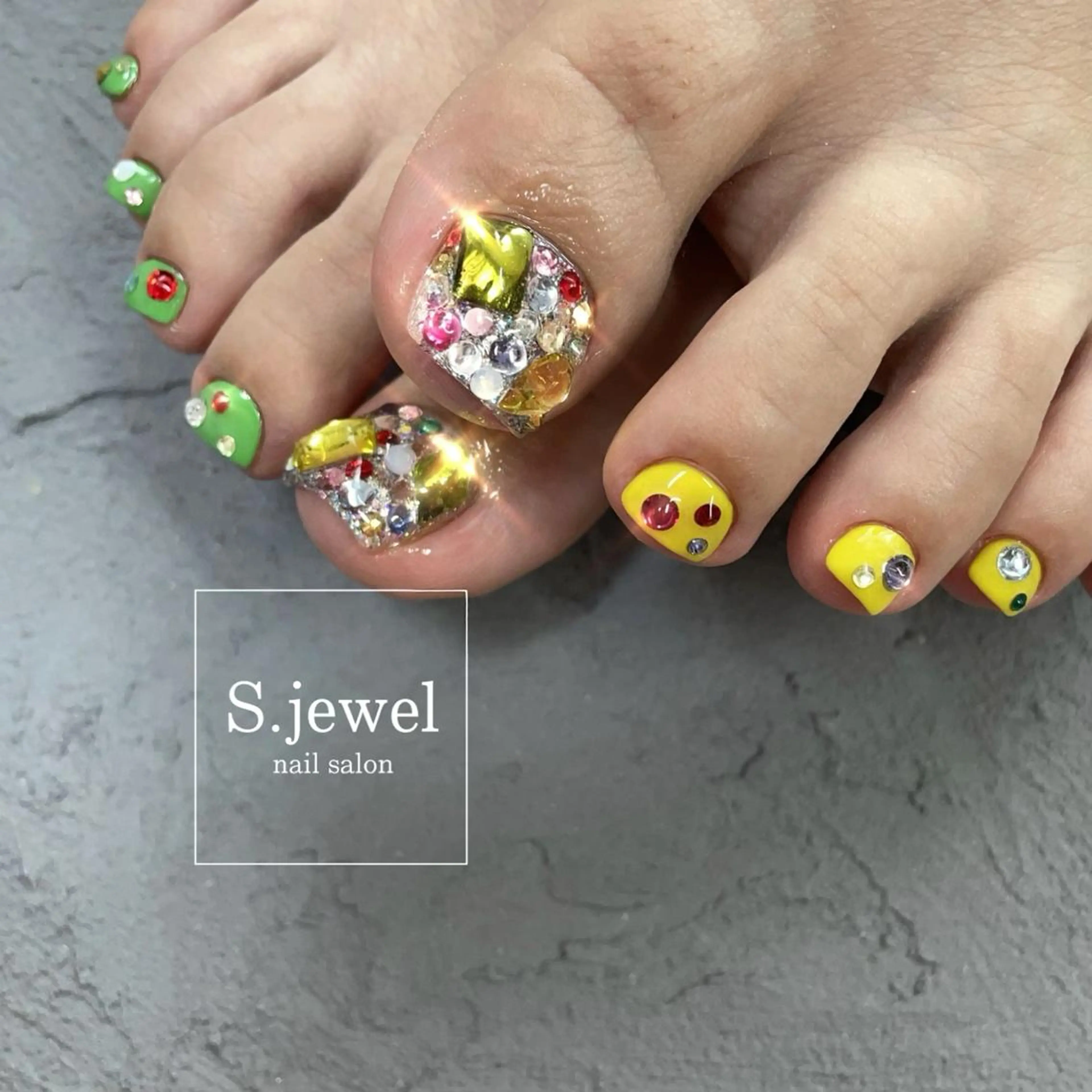 ネイル S♡JEWEL所属・S. JEWELのネイルデザイン