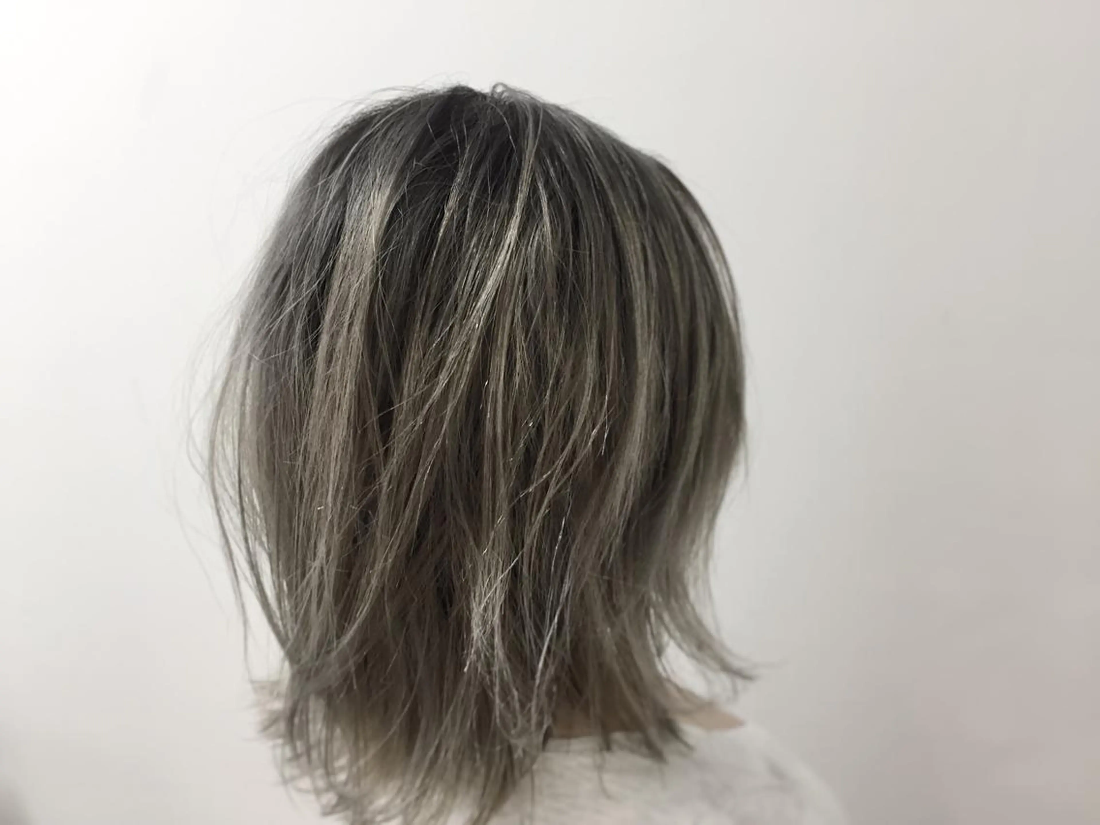 ショート カラー グラデーションカラー シルバー 外国人風カラー 大阪なんば 骨格診断カット PEACE by CITA【ピース バイ シータ】所属・髙田　健治 (ケンジ)のその他イメージ
