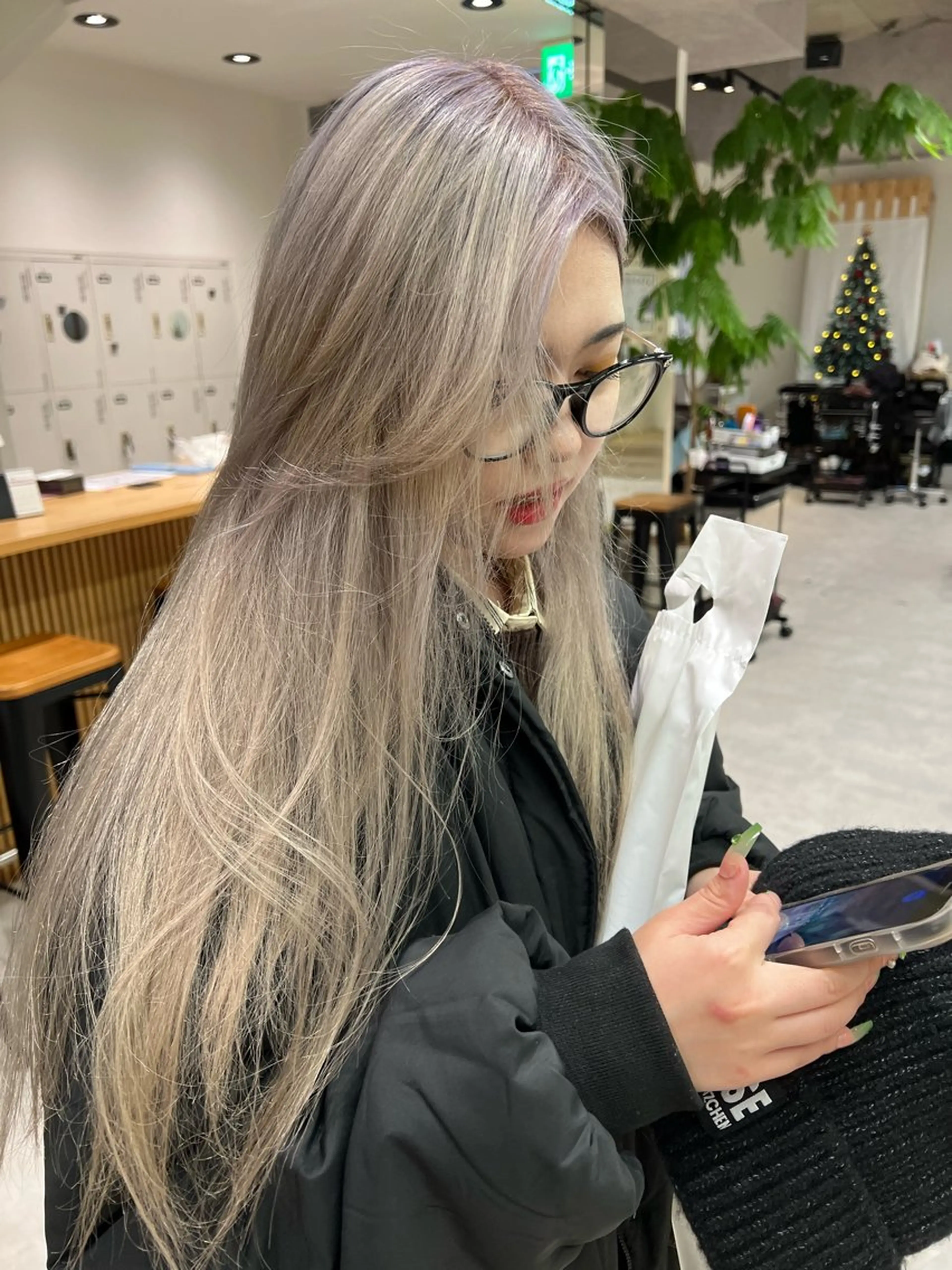 ロング カラー ダブルカラーブリーチ 髪質改善　縮毛矯正のヘアスタイル