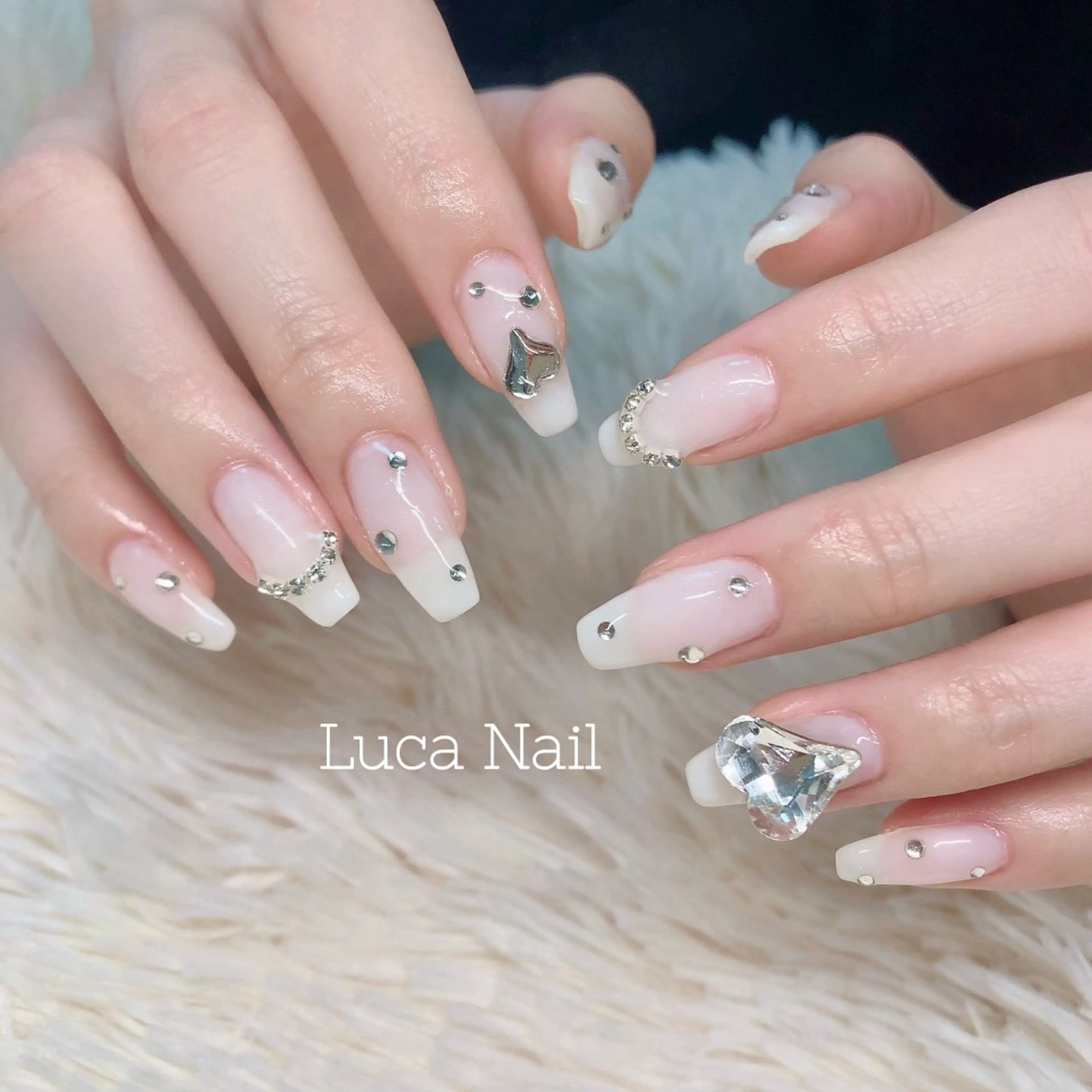 ネイル キラキラネイル ワンカラーネイル Luca  Nail所属・Luca Nail 🌼yu-kaのネイルデザイン