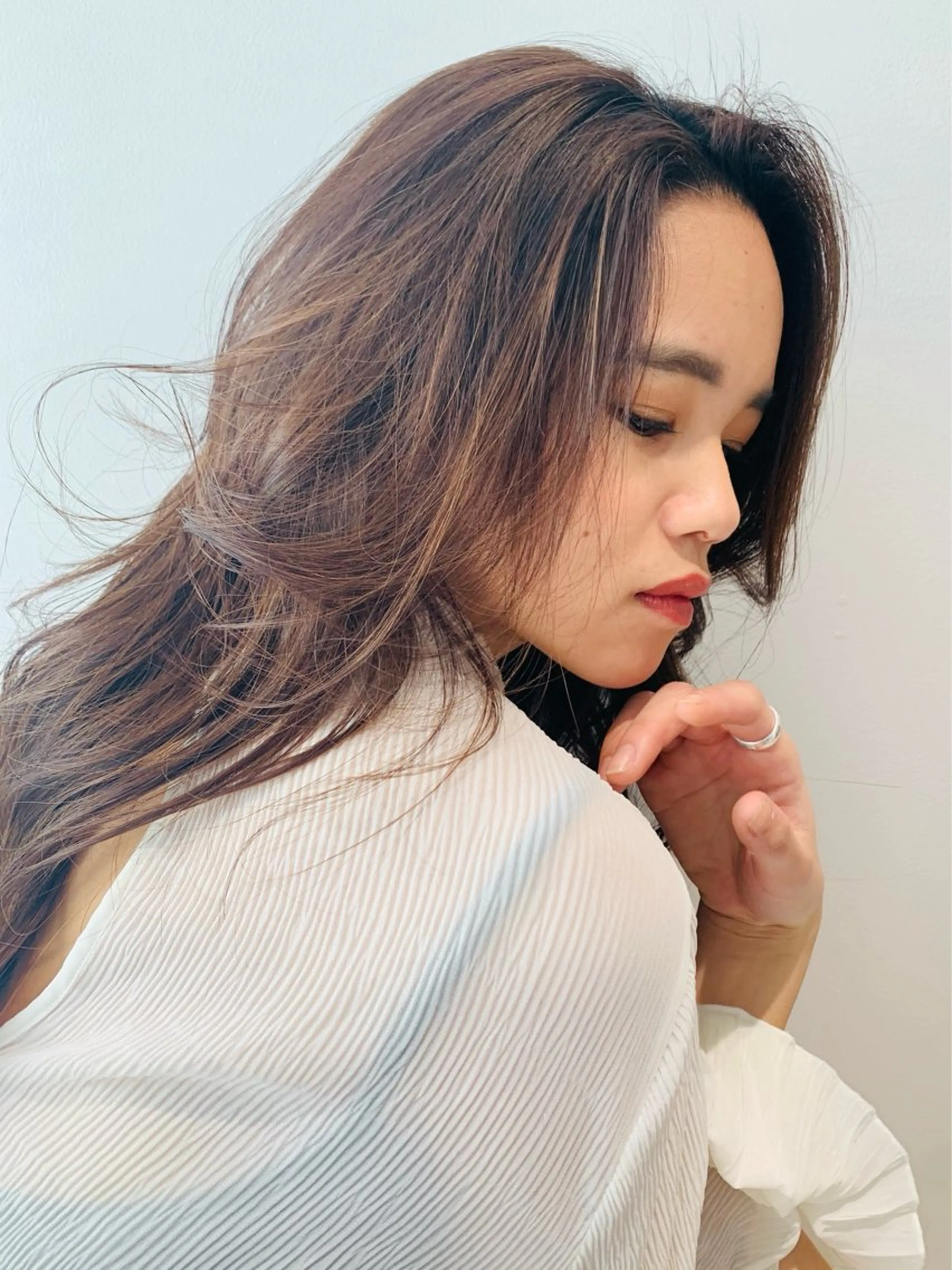 ロング カット ヘアカラー トリートメント Viot 銀座 樋口 桃佳のヘアスタイル