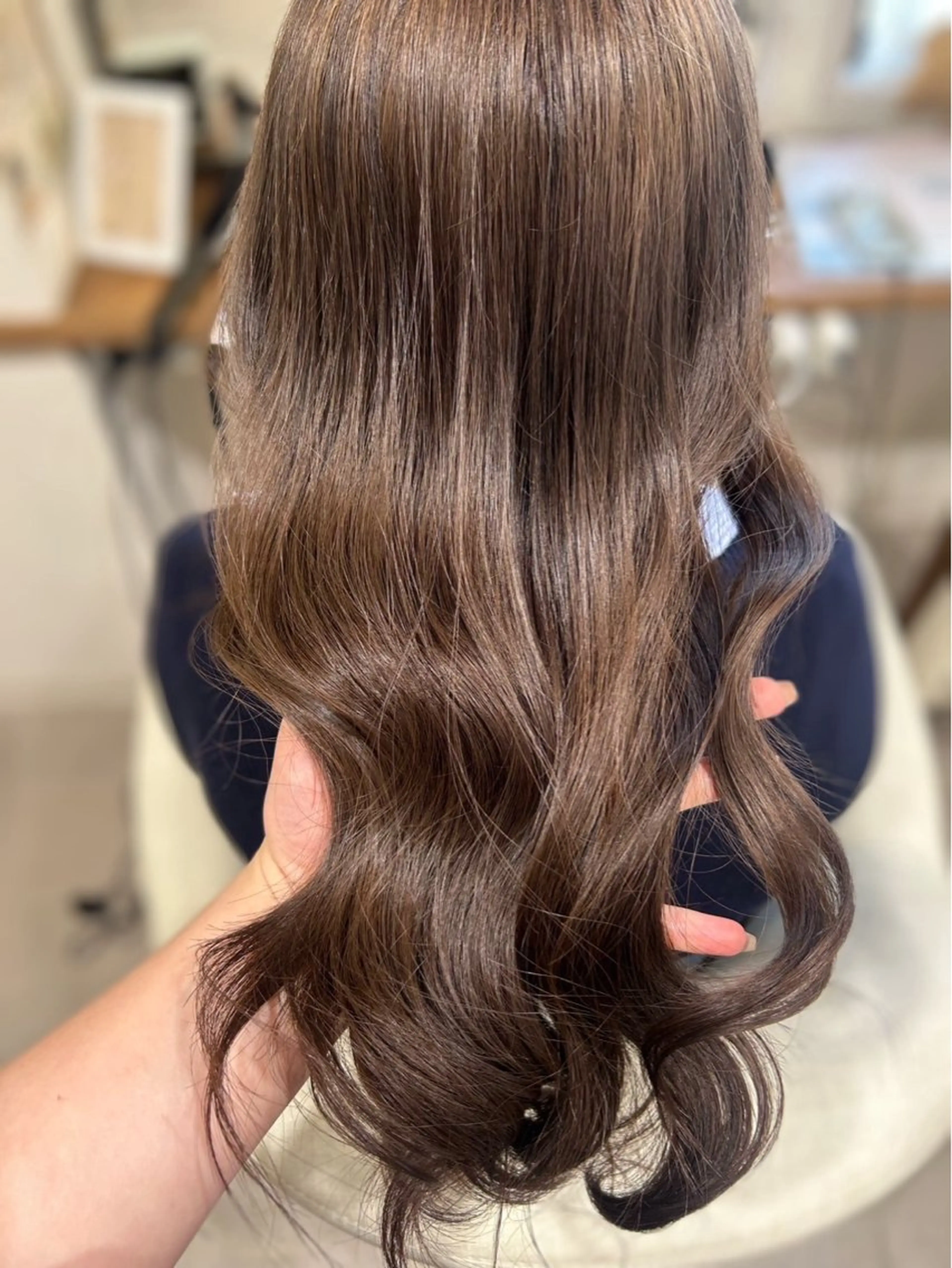 カラー 透明感カラー 廣田 真依のヘアスタイル