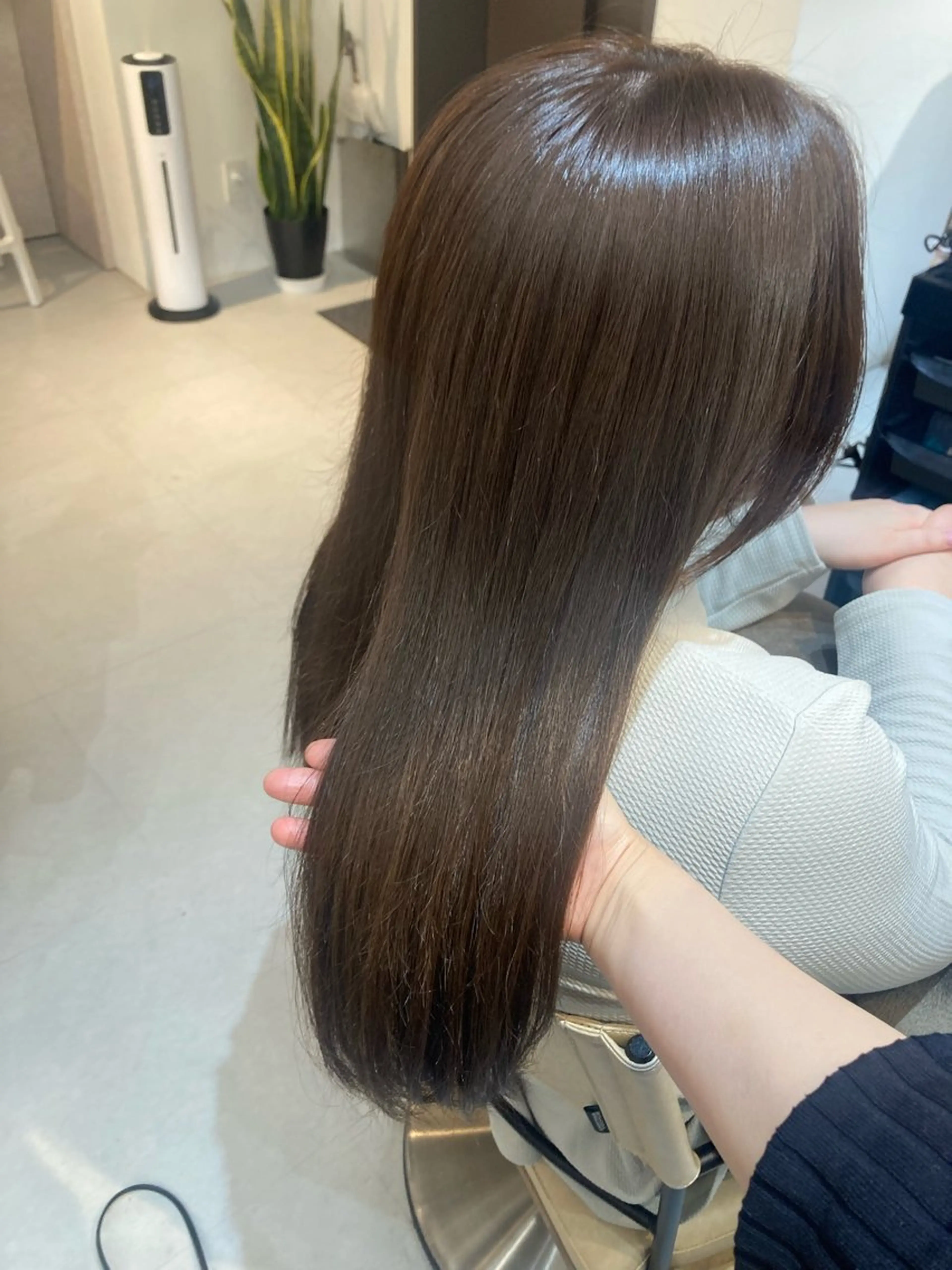 セミロング カット ヘアカラー トリートメント ✨色持ちの良い艶 カラー✨蟹江真世のヘアスタイル