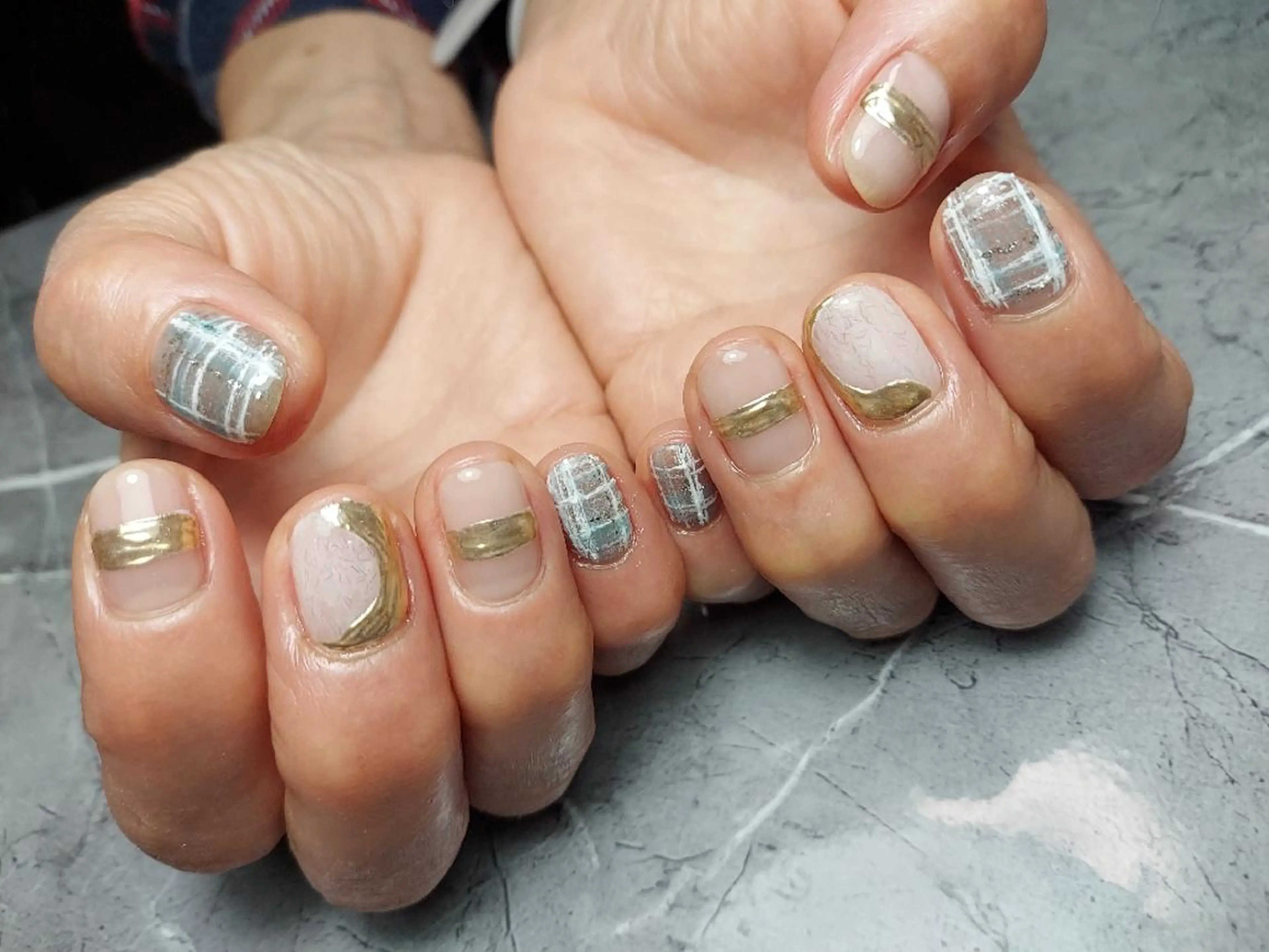 ショート ハンドネイル Nailspeace Omalyのネイルデザイン