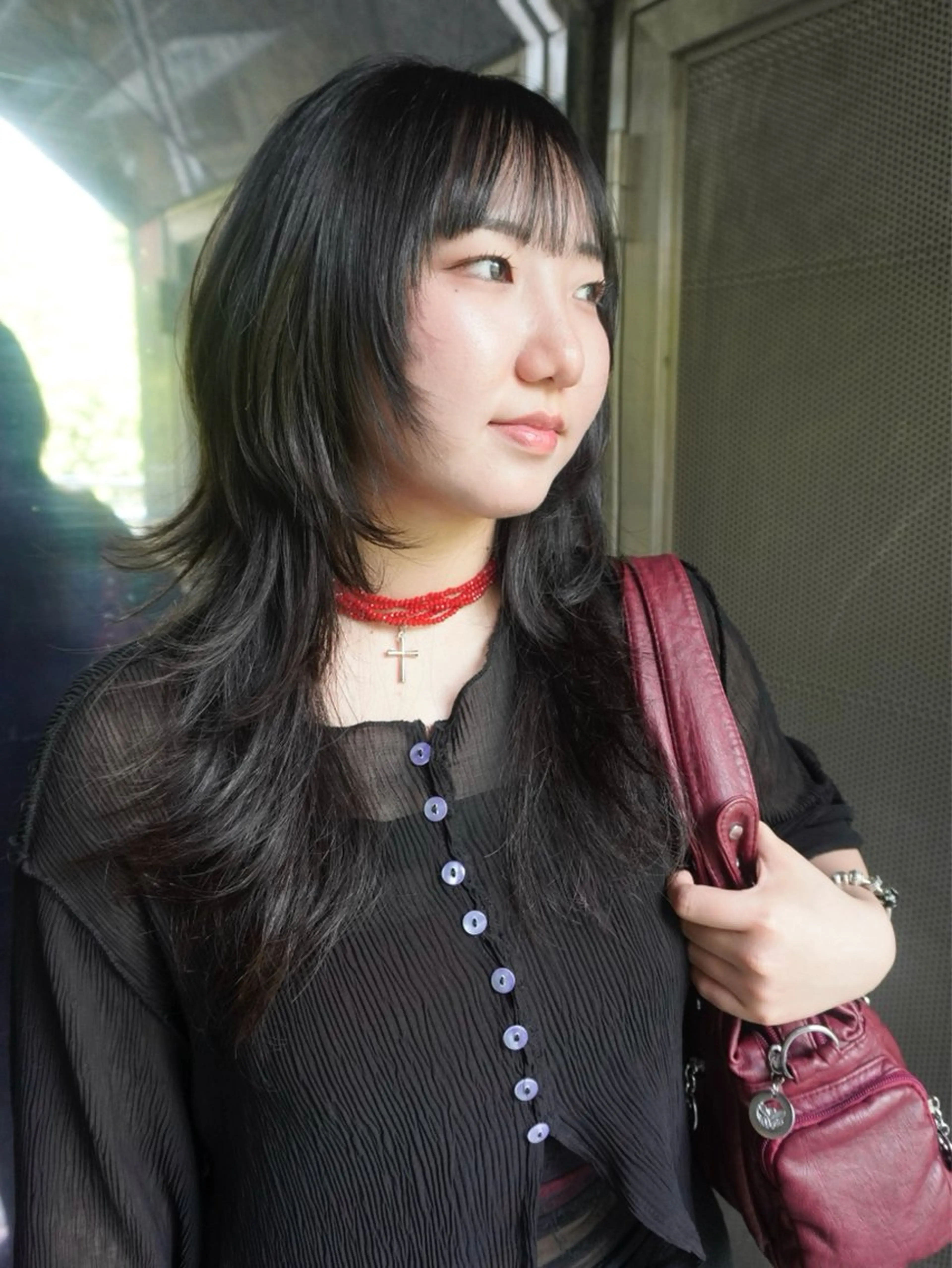 セミロング 愛瑠奈 erunaのヘアスタイル