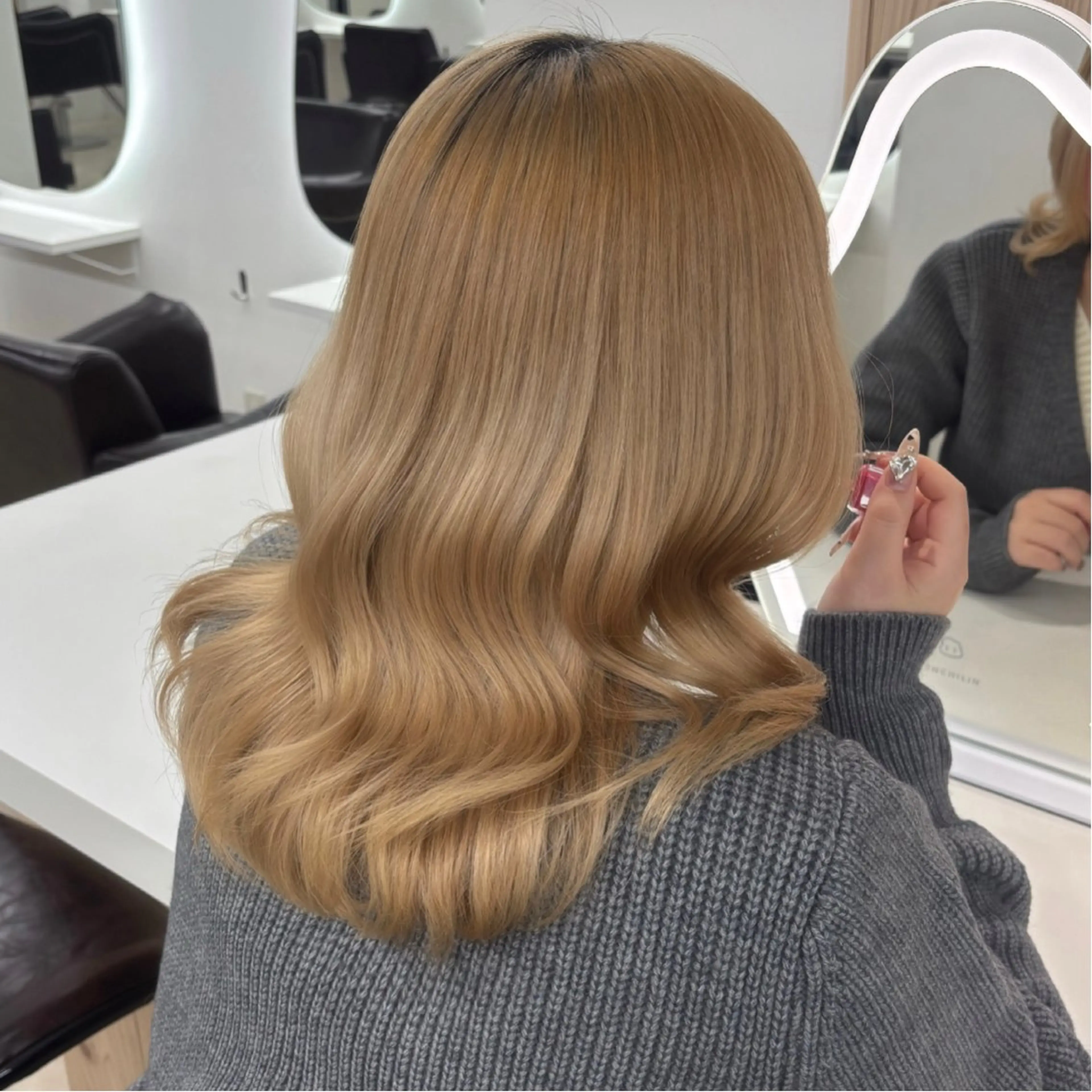 ミディアム カラー Ameri所属・艶髪／韓国ヘア🎀 Kanon︎︎⁺.のヘアスタイル