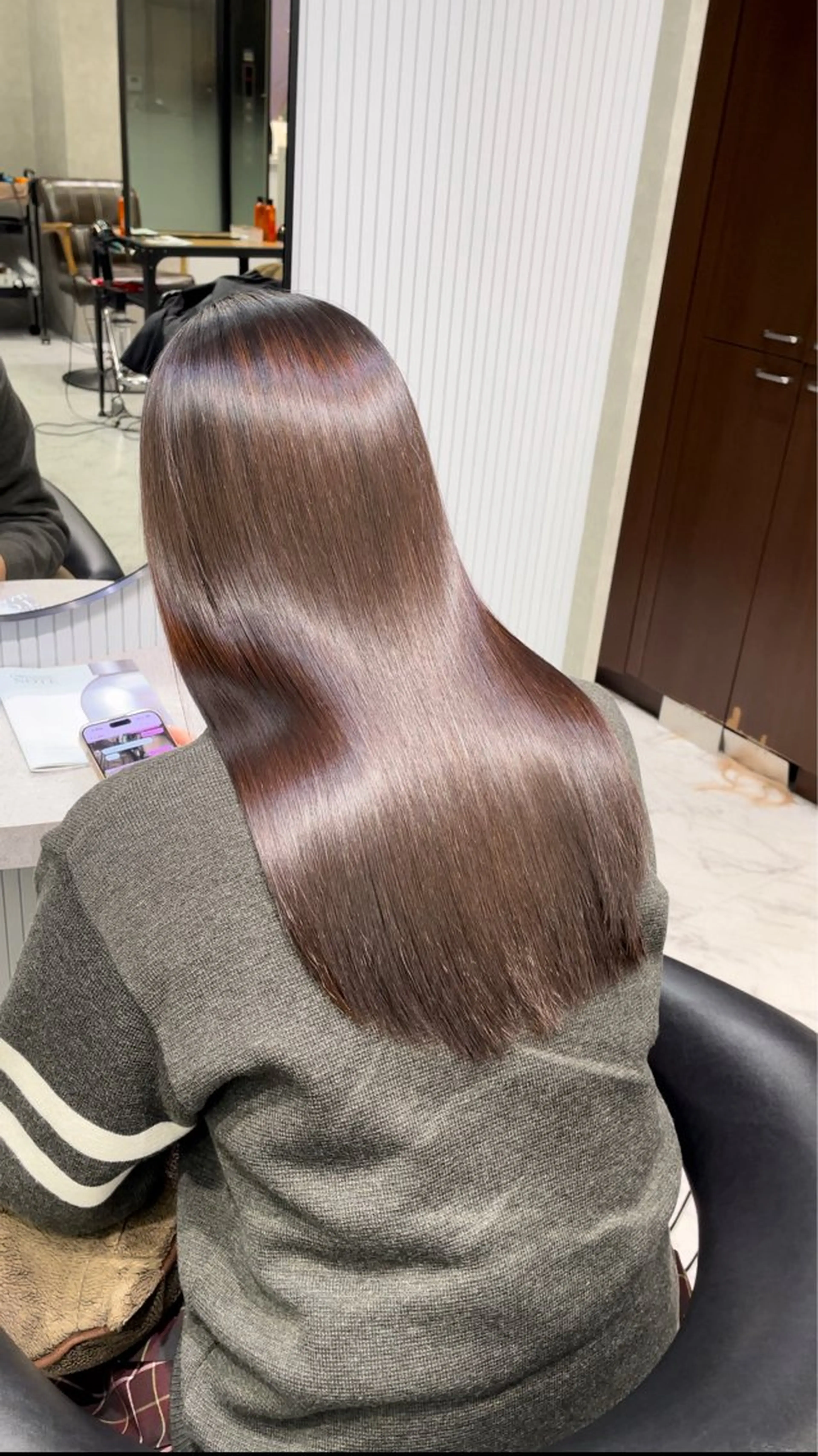癖や広がり解決！【縮毛矯正】で艶々の美髪に💫の写真