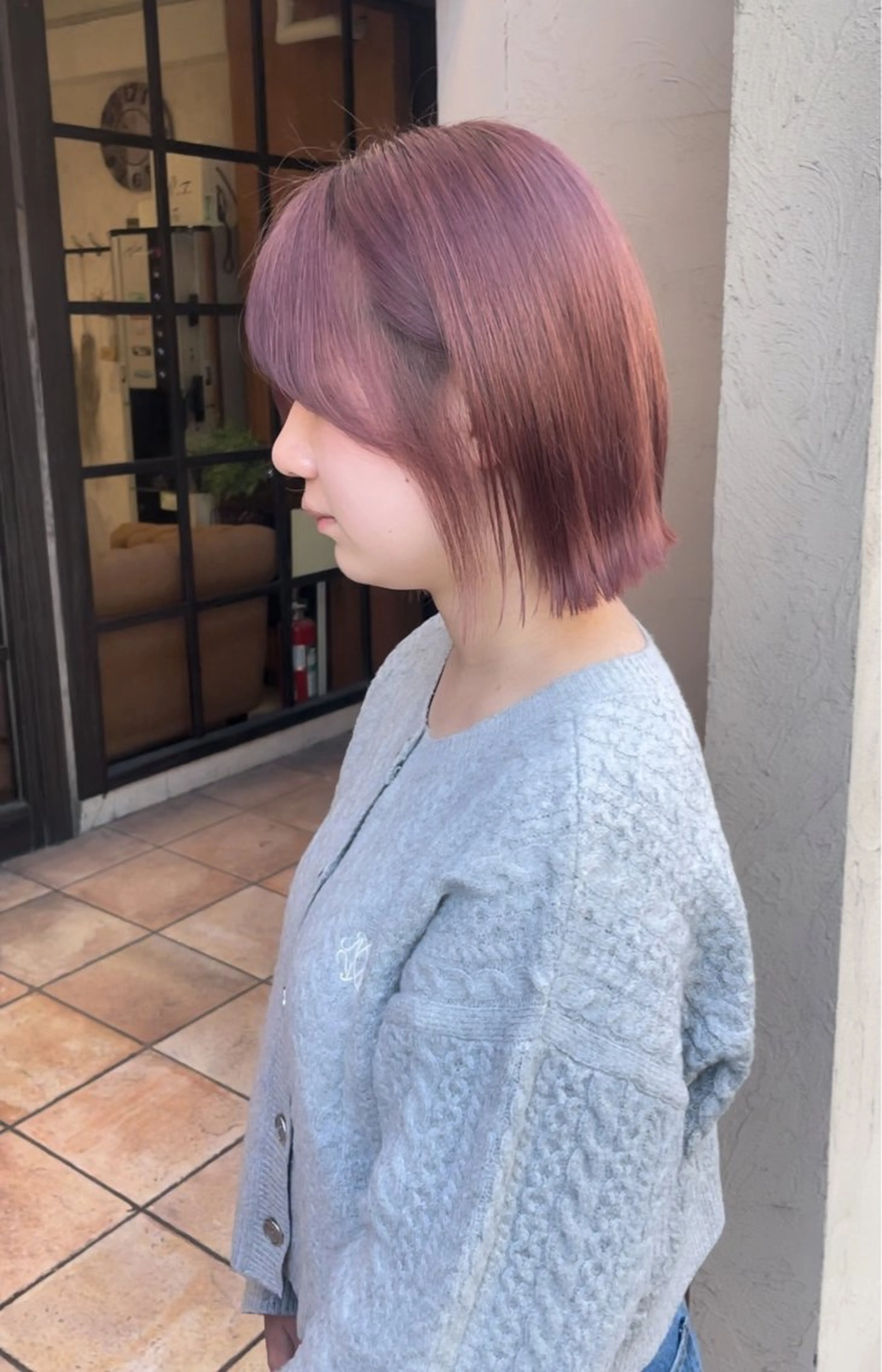 ショート 𝐌𝐨𝐞/透明感 暖色ボブ🤍のヘアスタイル