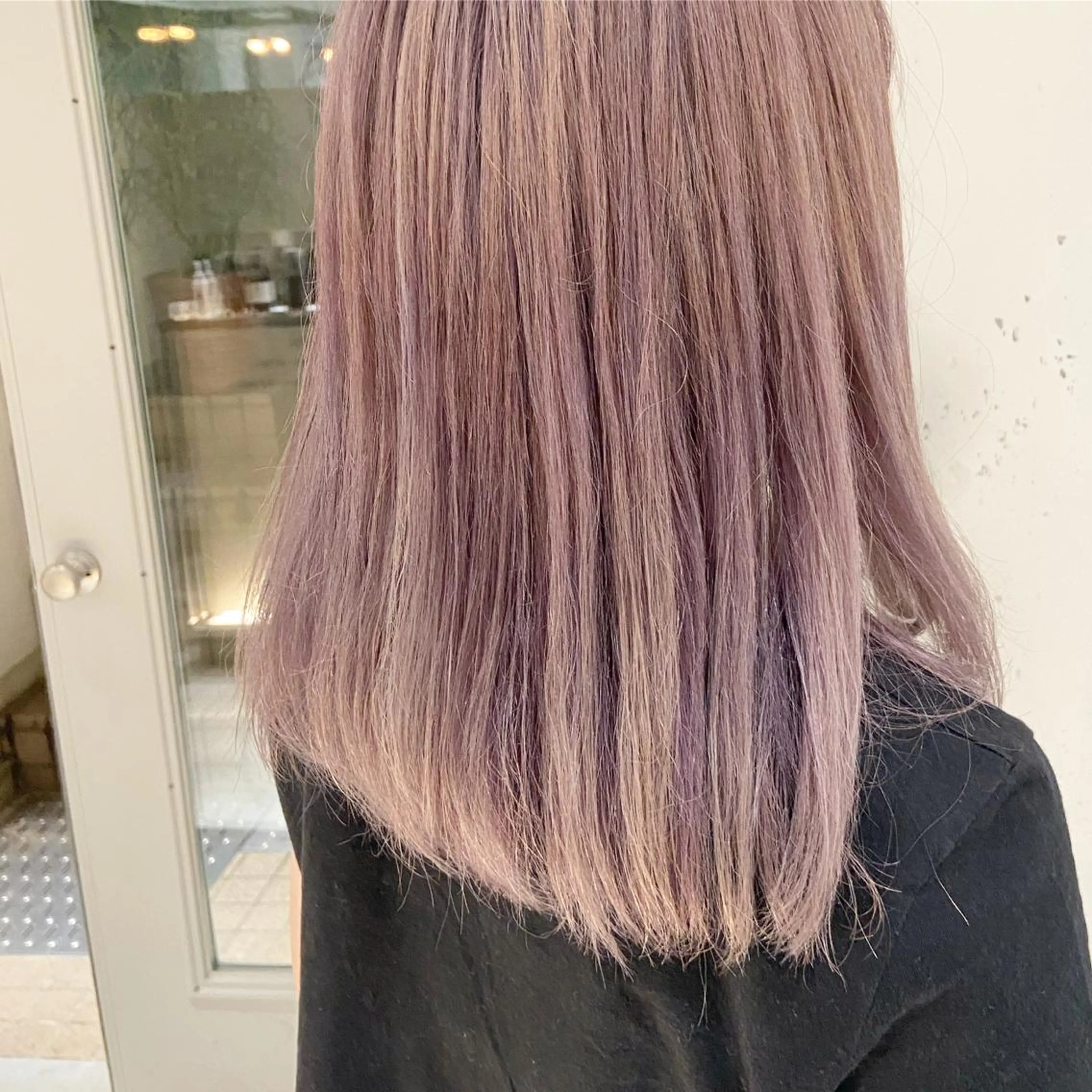 セミロング カラー ベージュカラー ブリーチ ケアブリーチ 透明感カラー ダブルカラー カジュアルを女っぽく 𝗮𝘆𝗮𝗰𝗼のヘアスタイル