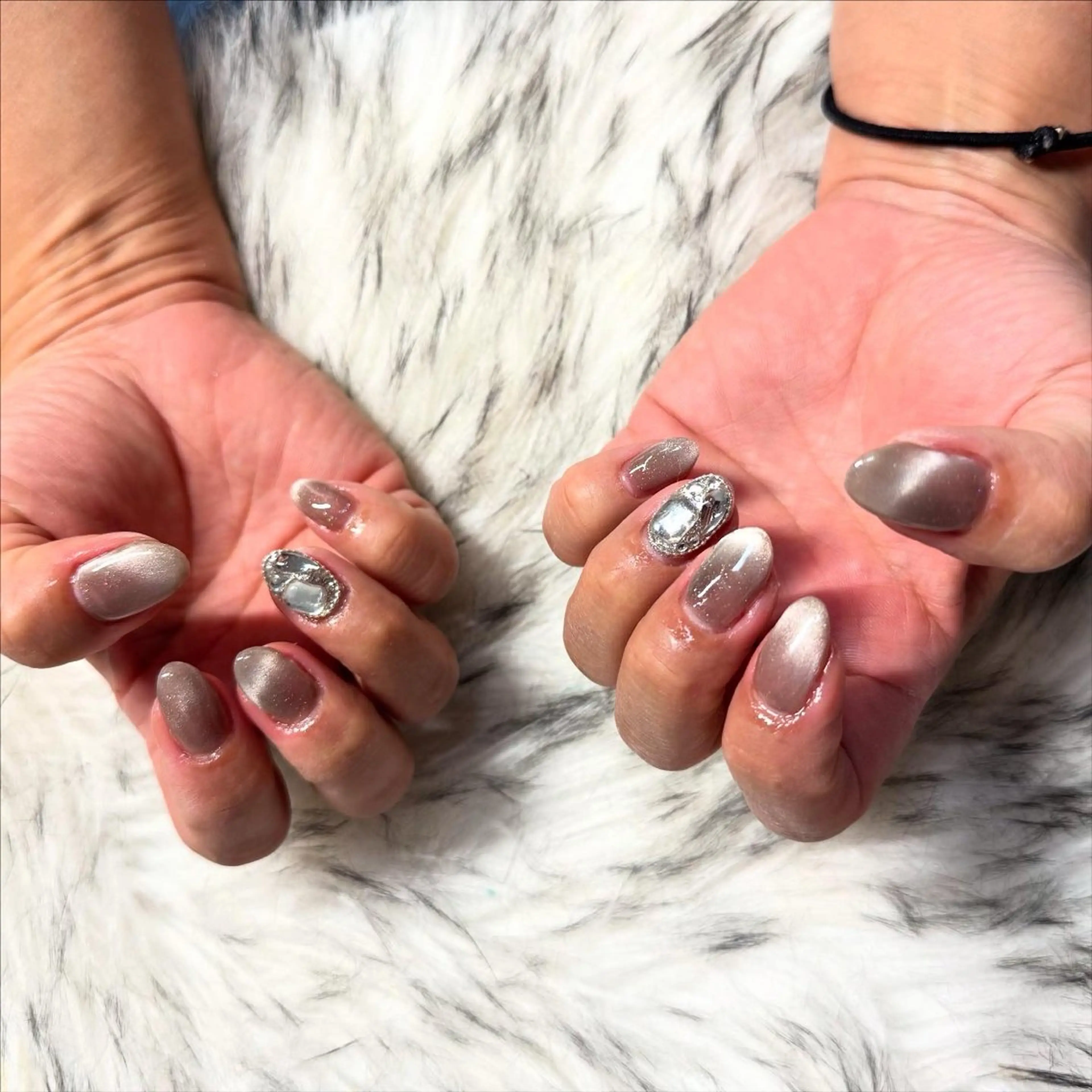 ミディアム ハンドネイル mao .のネイルデザイン