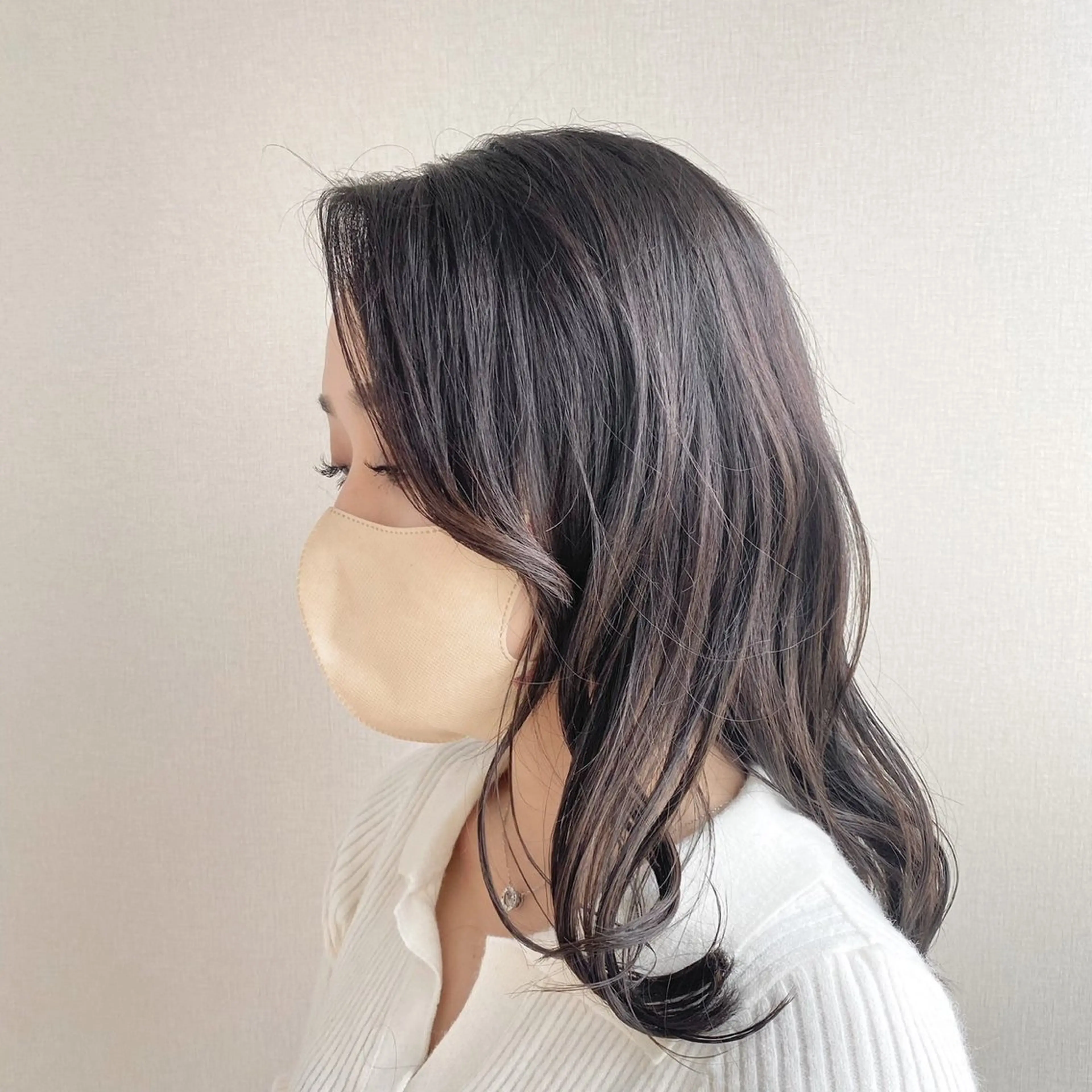 セミロング カラー 艶カラー 🎀良川琴奈のヘアスタイル