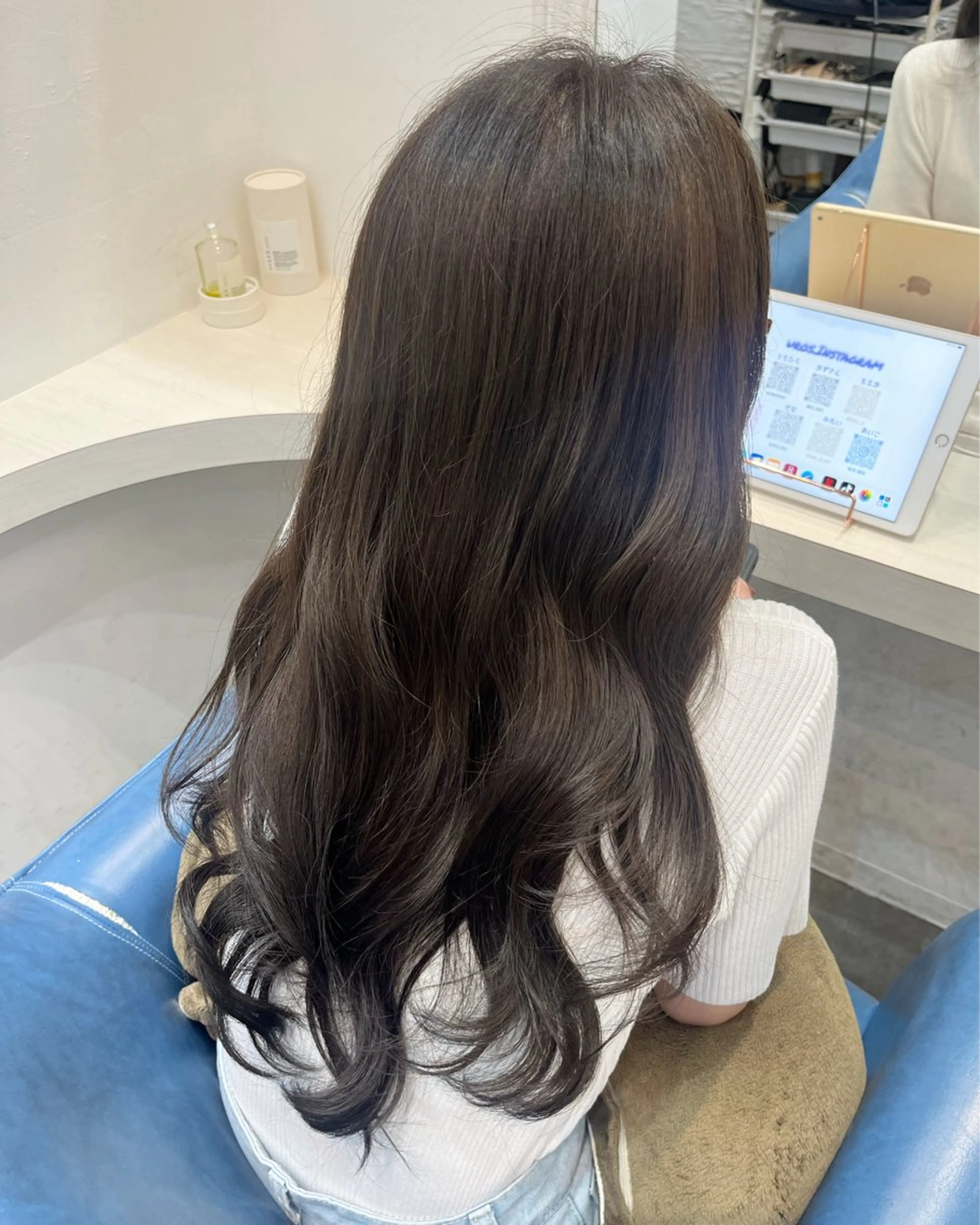ロング カラー ヘアカラー ヘッドスパ uros.所属・🩵aiko / モデル募集中️🩵のヘアスタイル