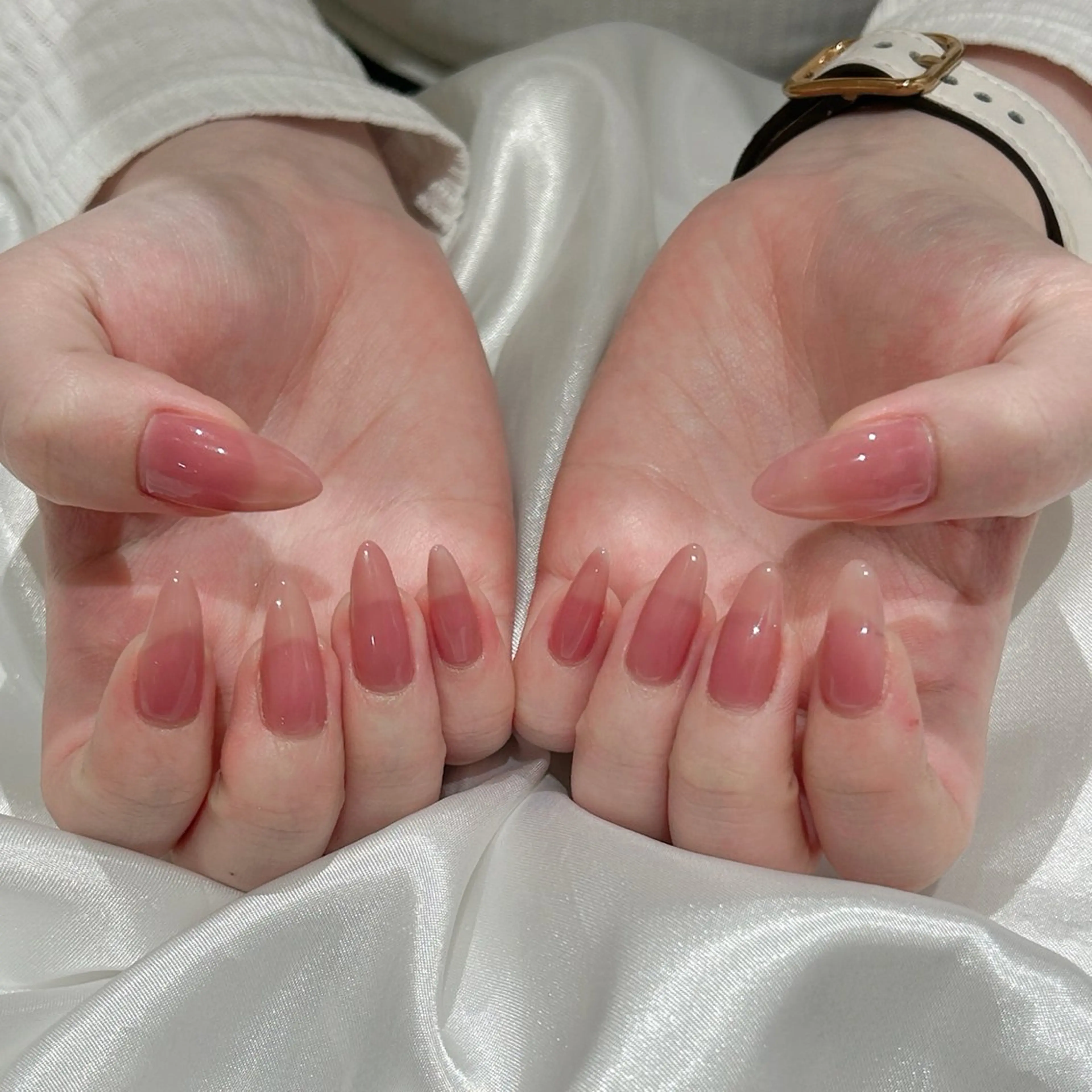 モデル特別価格🎀パラジェル使用💅ワンカラー、ラメ、フラッシュ(オフあり)の写真